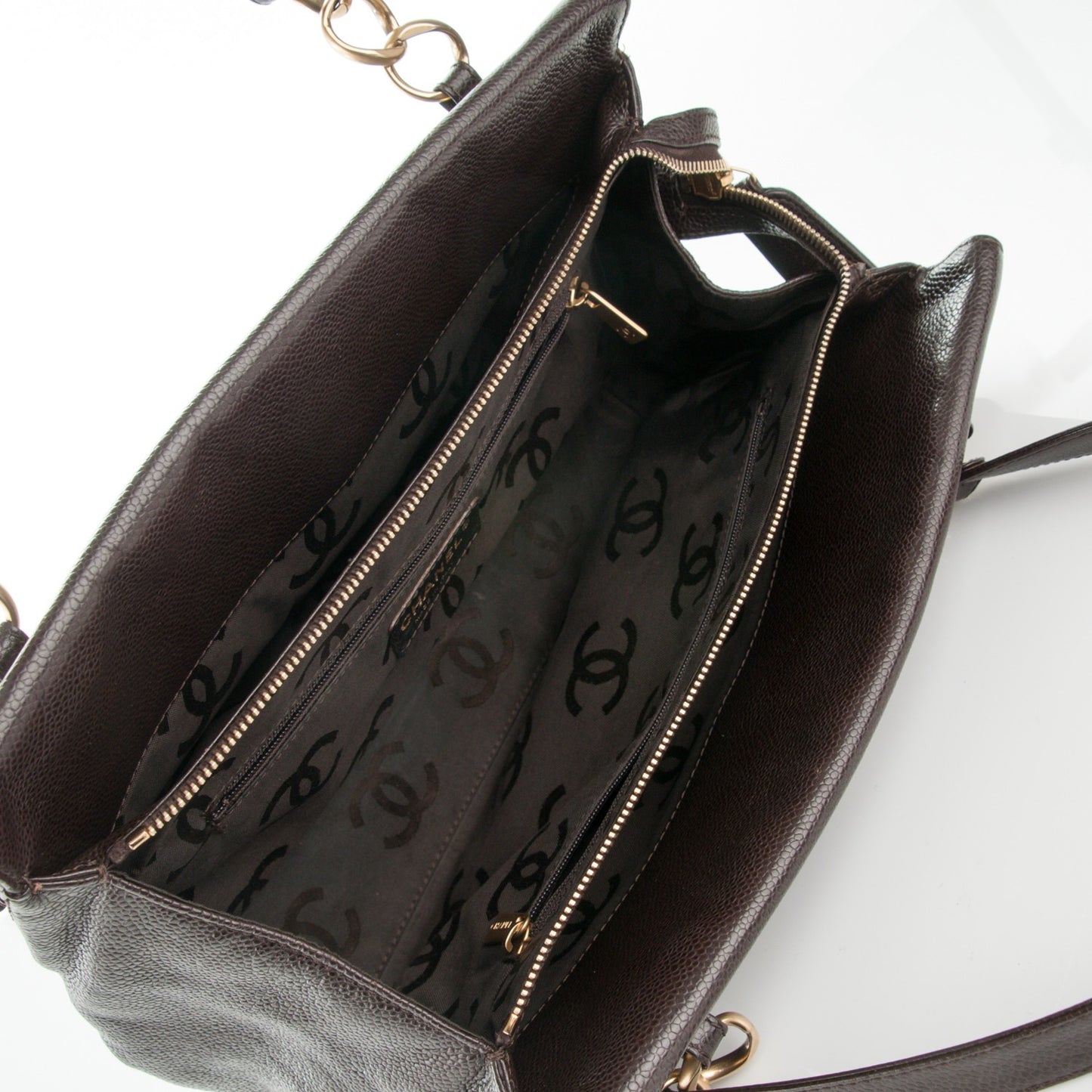 Caviar Shoulder Bag Brown
