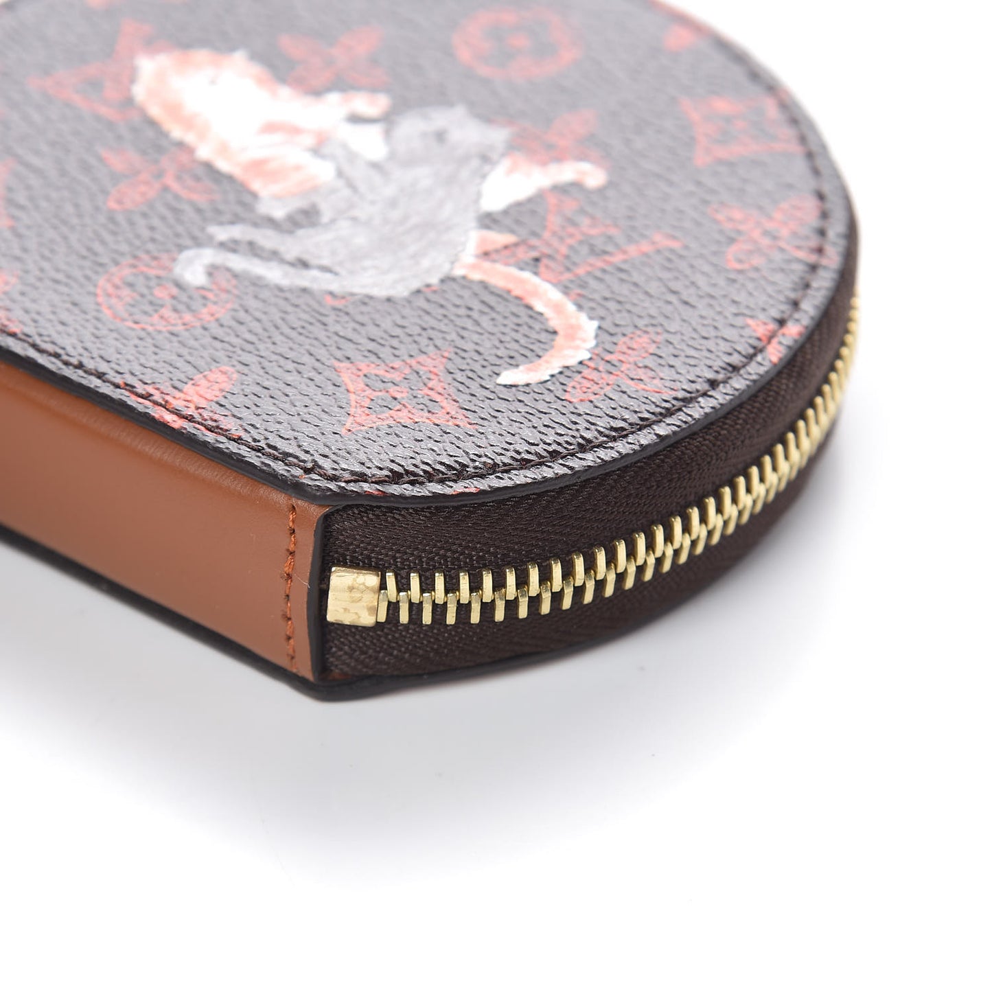 Calfskin Catogram Micro Boite Chapeau Marron