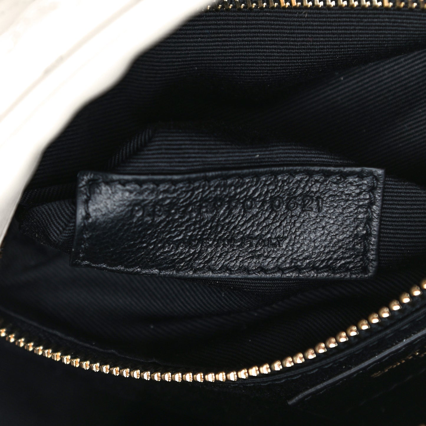 Lambskin Quilted Victoire Camera Bag Blanc Vintage