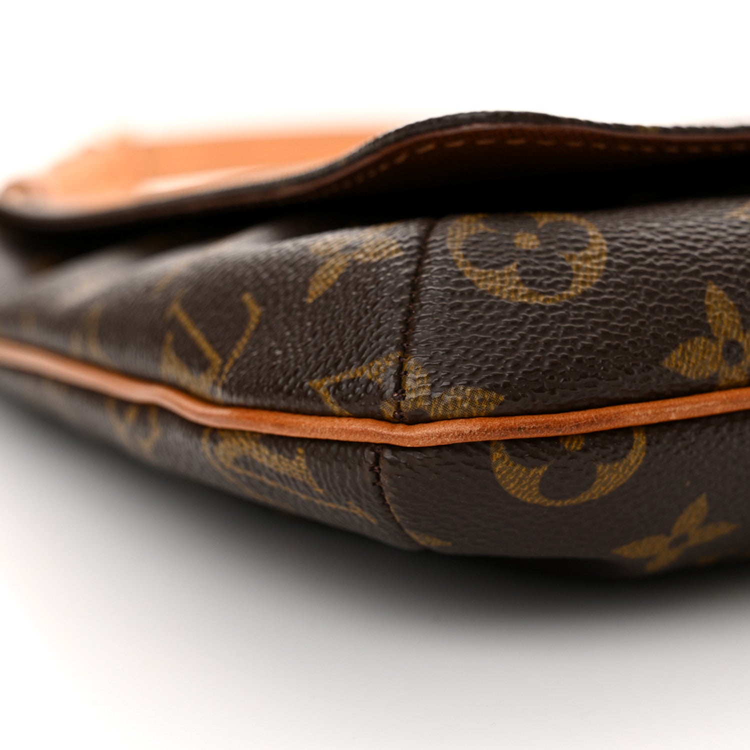 Louis Vuitton Monogram Musette Salsa 8 of 10