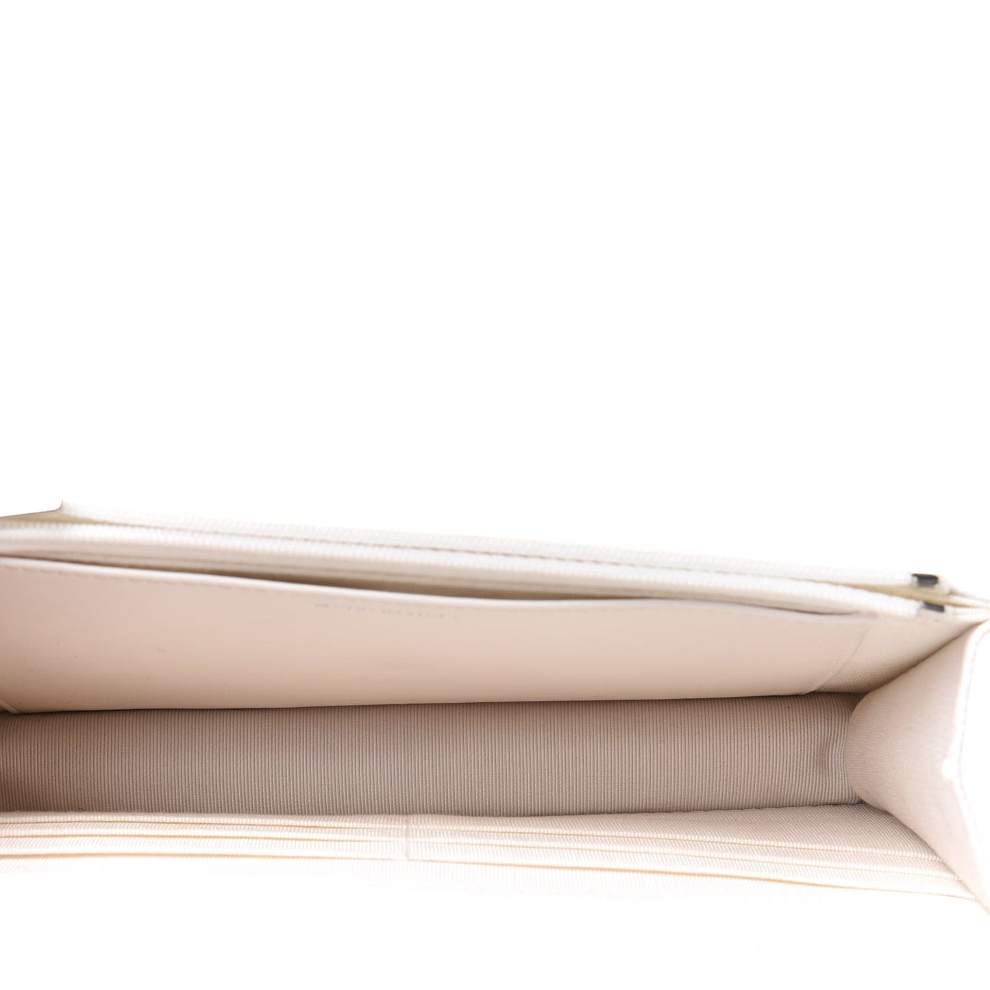 Caviar Quilted Wallet On Chain WOC White