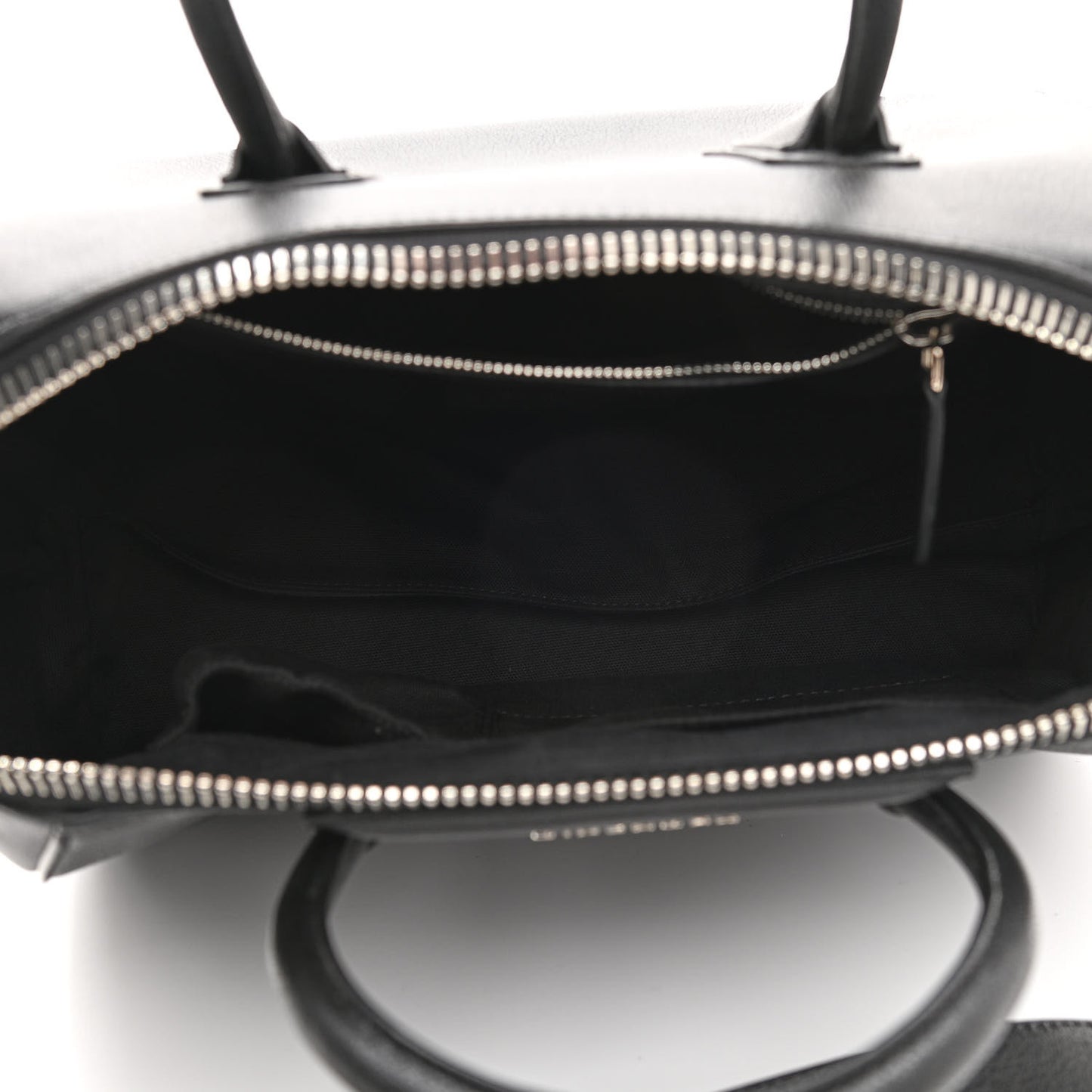 Sugar Goatskin Medium Antigona Black