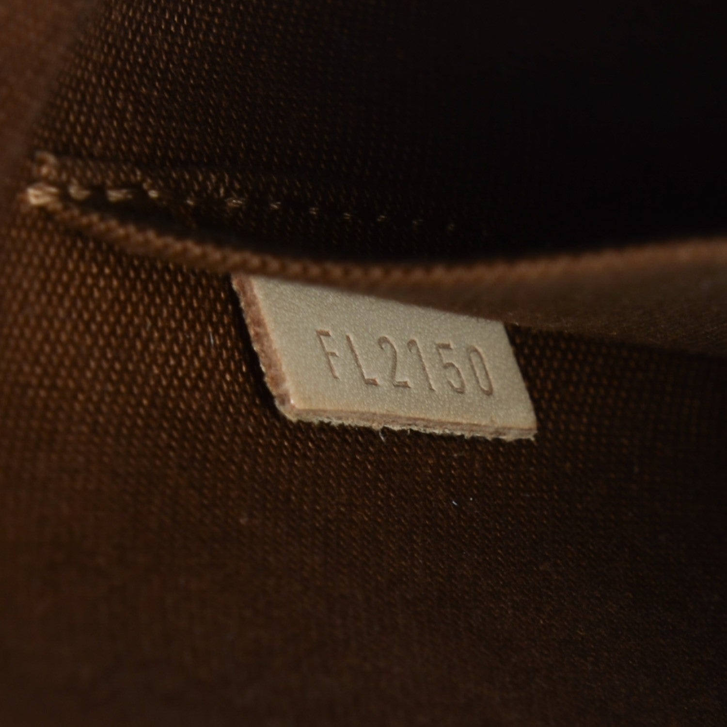 Louis Vuitton Monogram Alma MM 6 of 7