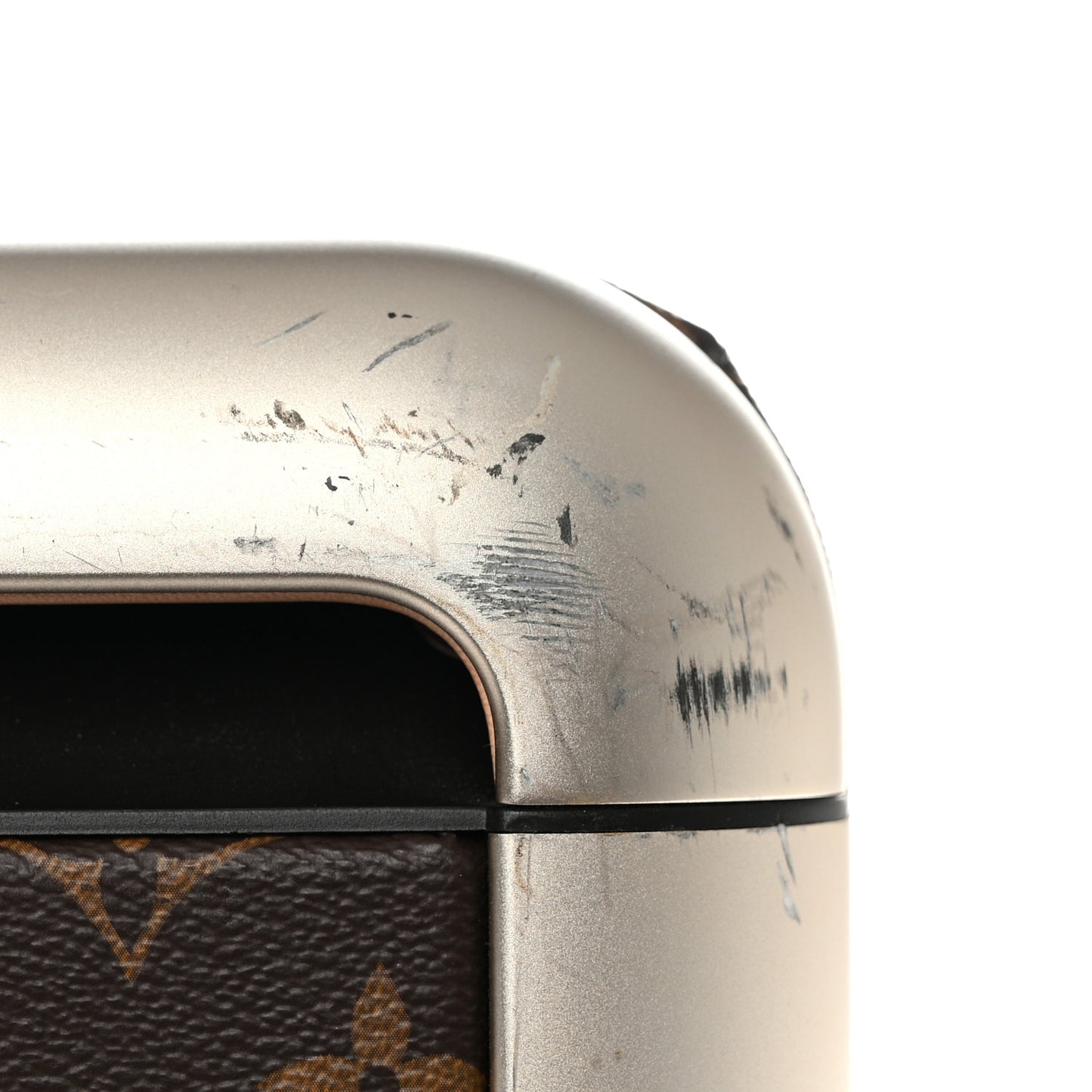 Monogram Horizon 70