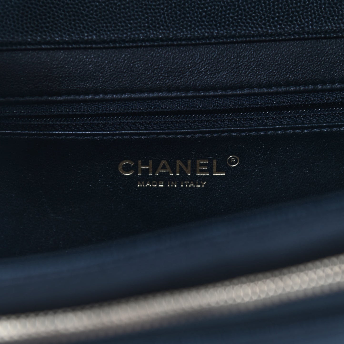 Caviar Quilted Large Business Affinity Flap Black