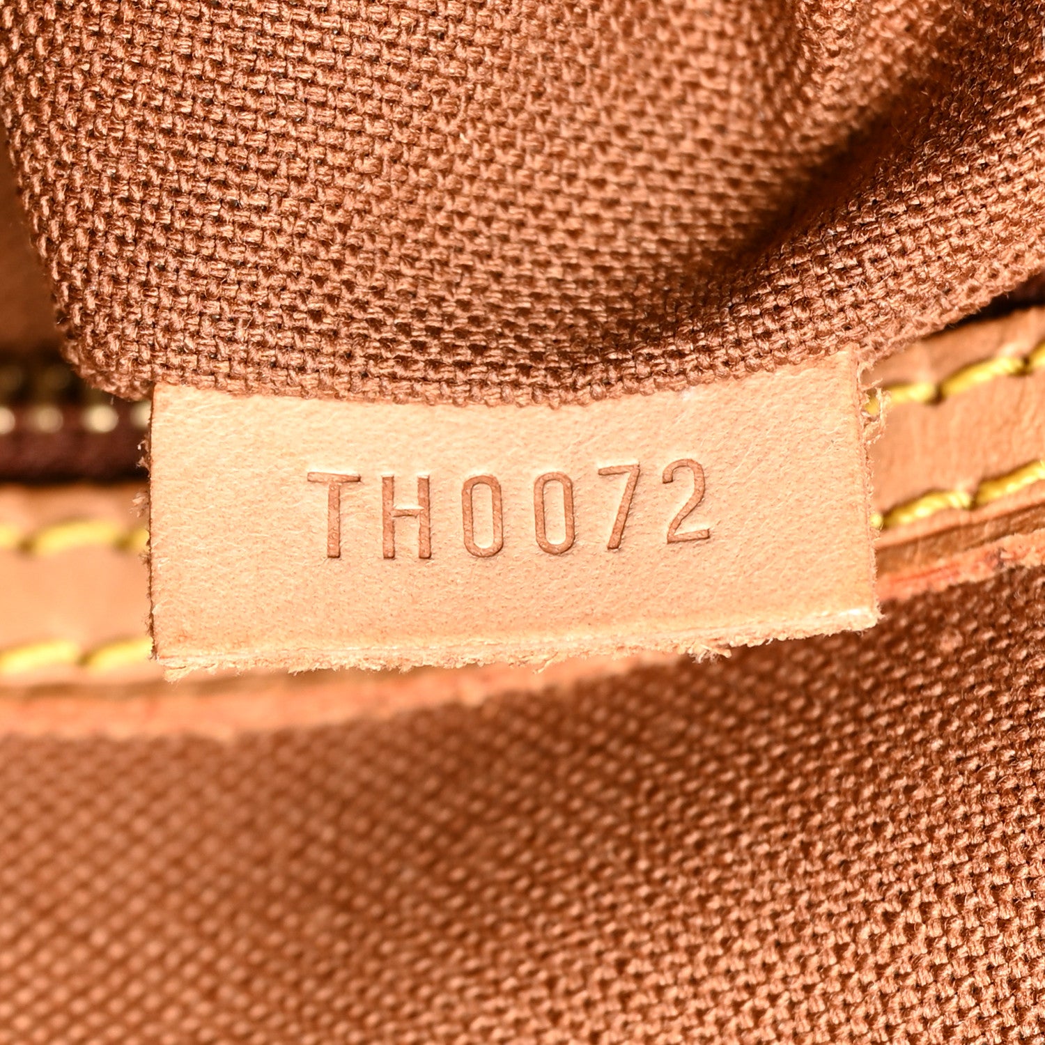 Louis Vuitton Monogram Cabas Mezzo 7 of 11