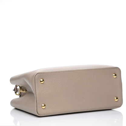 Louis Vuitton Taurillon Capucines MM Galet 4 of 6
