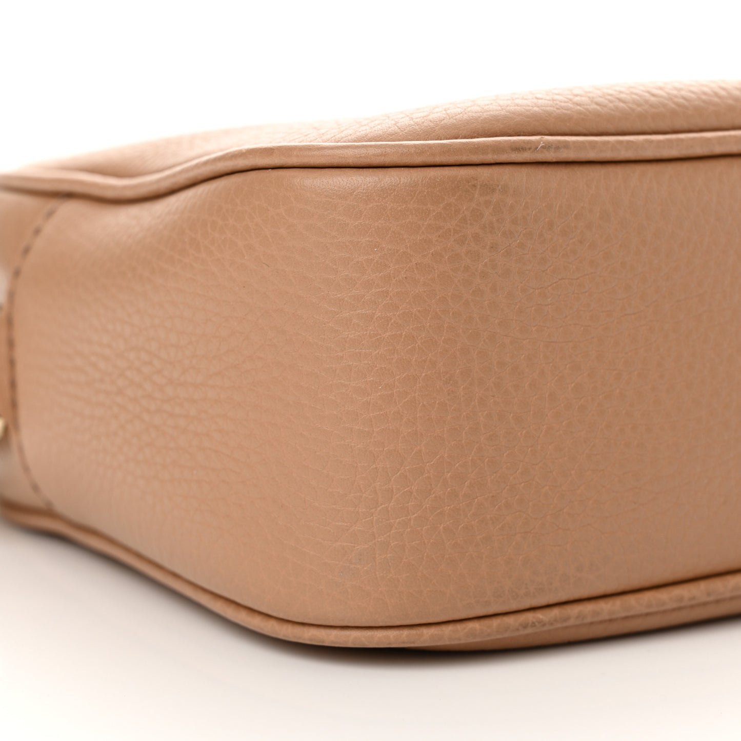 Pebbled Calfskin Small Soho Disco Bag Camelia