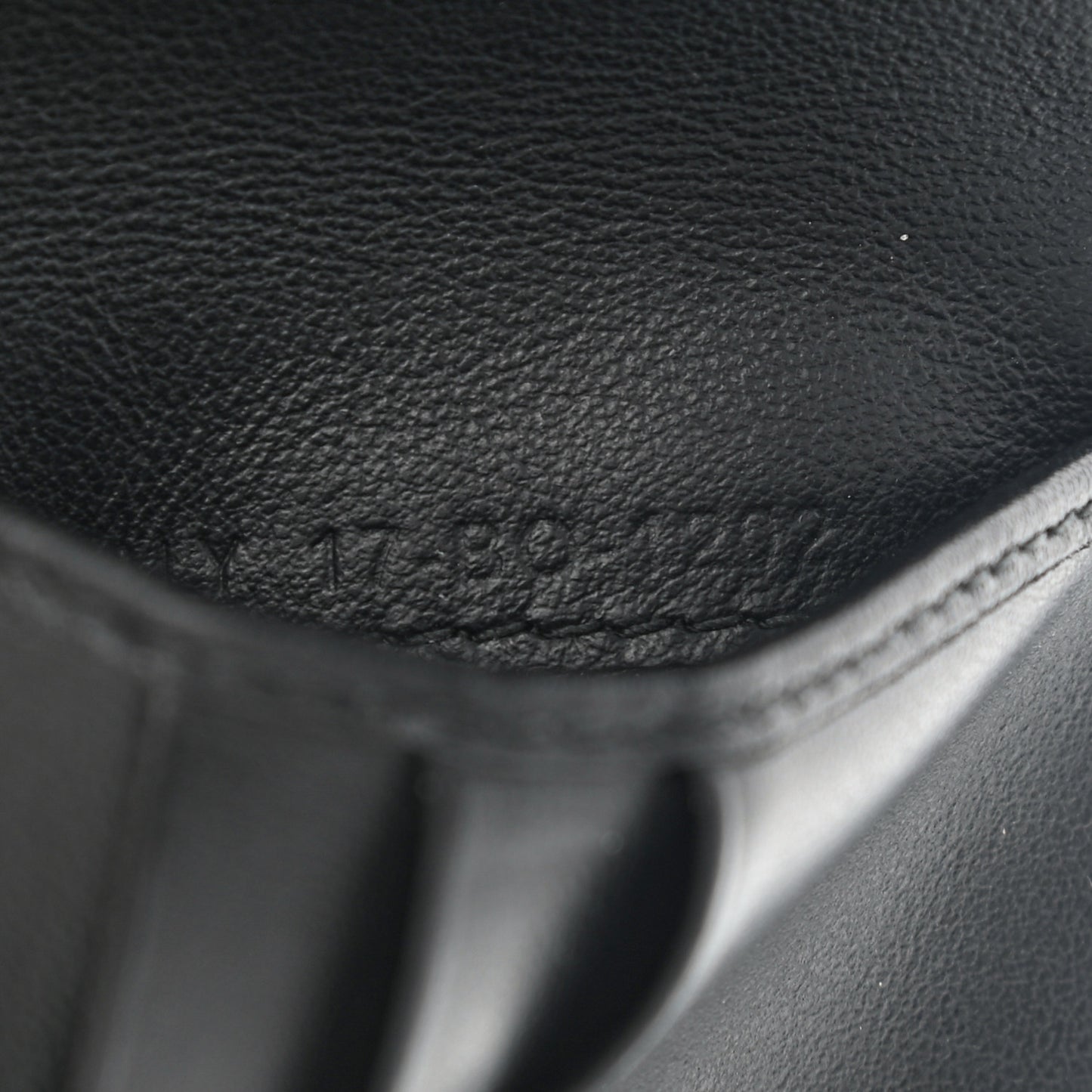 Oblique Compact Wallet Black