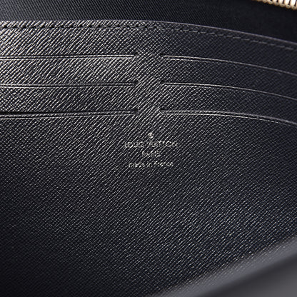 Louis Vuitton Savane Monogram Chapman Pochette Voyage GM Dune 5 of 8