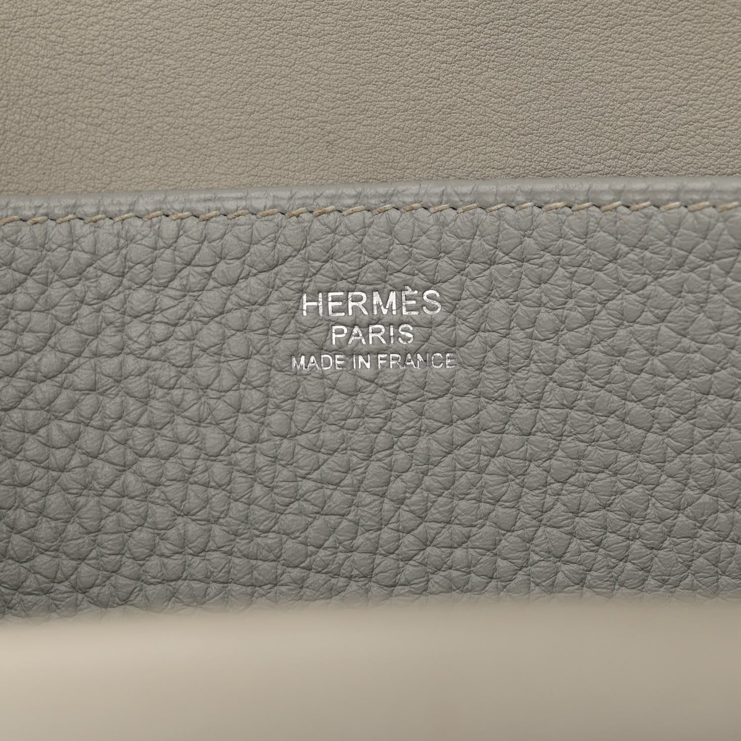 Hermes Taurillon Clemence Halzan 31 GM Gris Perle 6 of 11