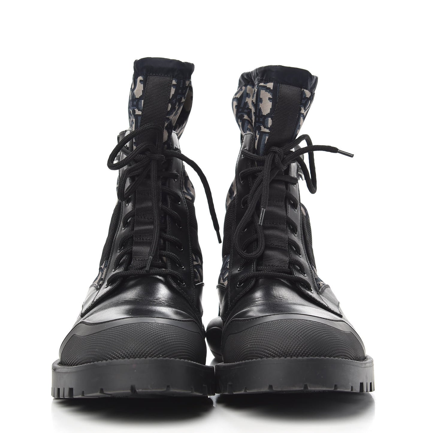 Oblique Smooth Calfskin Combat Boots 41 Beige Black