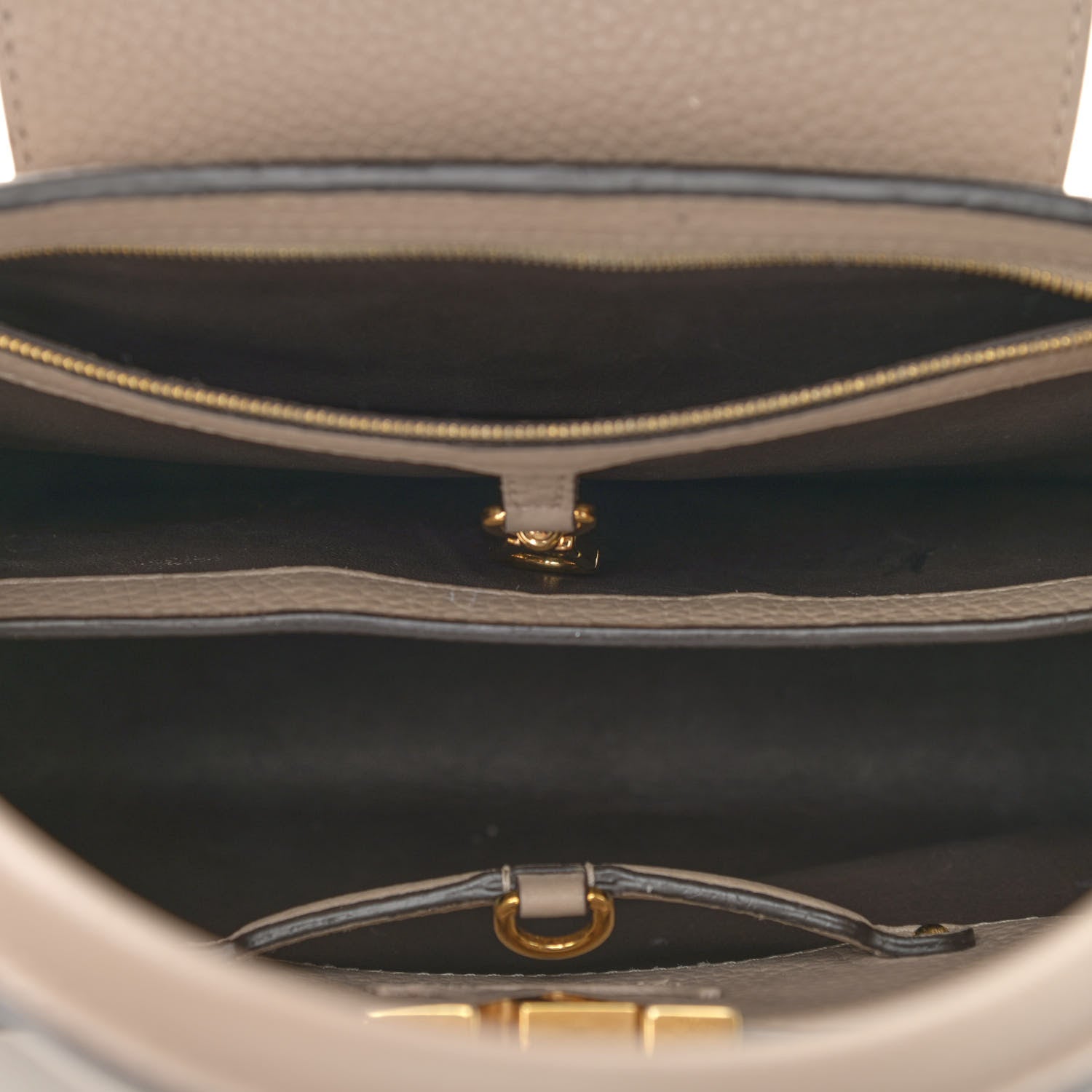 Louis Vuitton Taurillon Capucines PM Galet 5 of 9