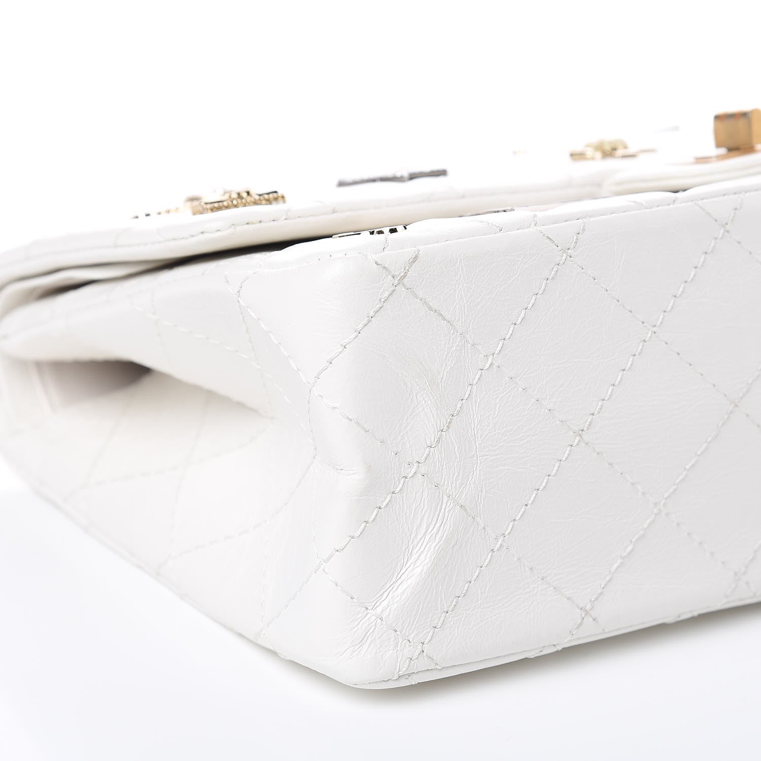 Chanel Aged Calfskin Lucky Charms 2.55 Reissue 226 Flap White 9 of 12