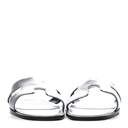 Hermes Metallic Nappa Calfskin Oran Sandals 39 Argent 2 of 9