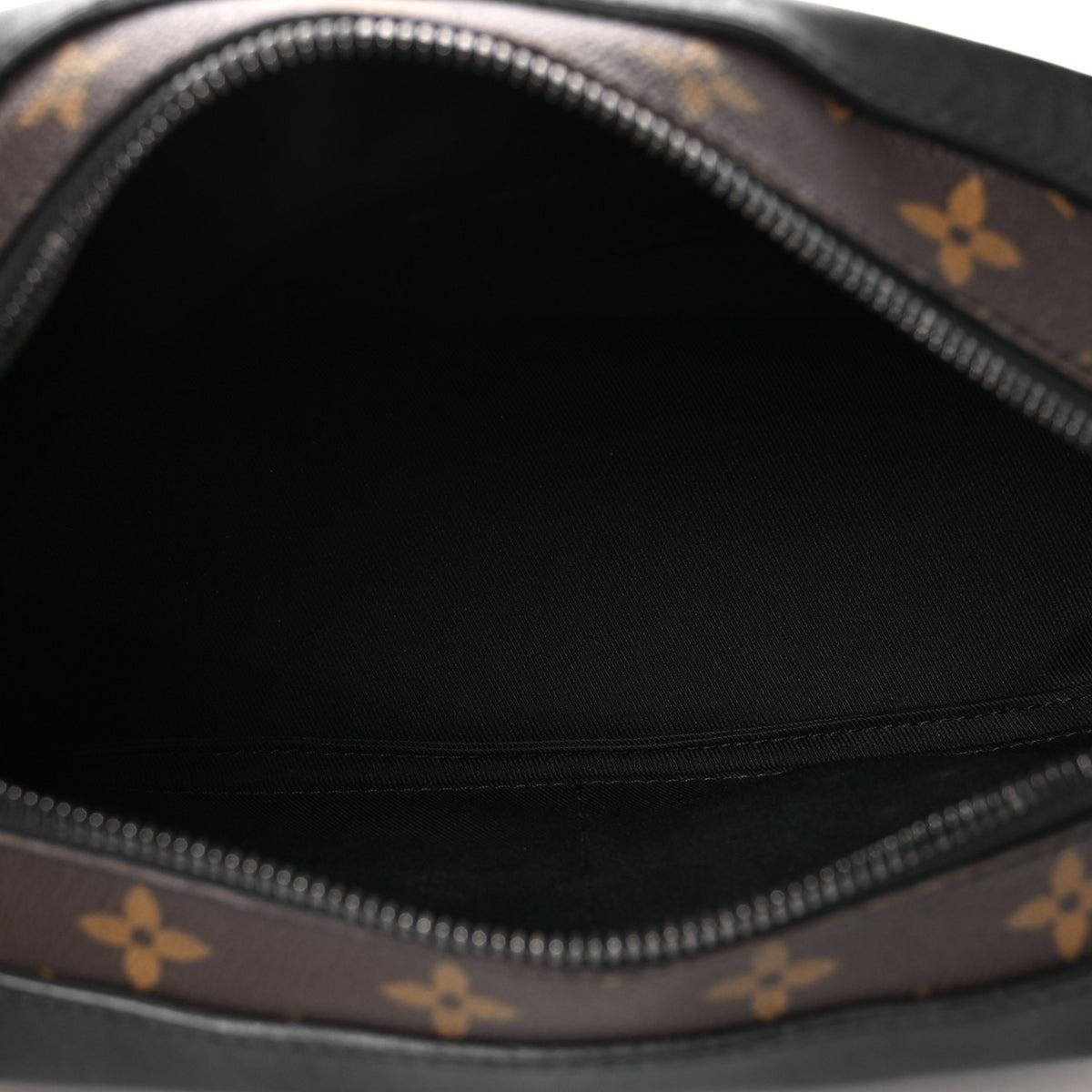 Louis Vuitton Monogram Solar Ray Soft Trunk 5 of 12
