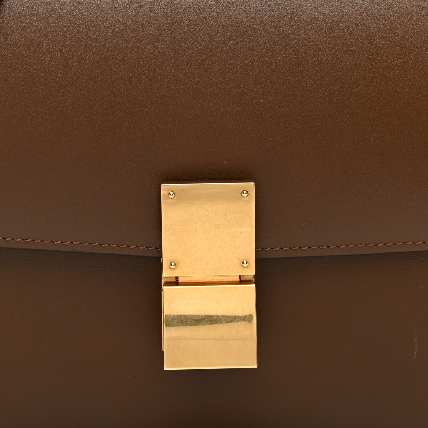 Box Calfskin Medium Classic Box Flap Bag Camel