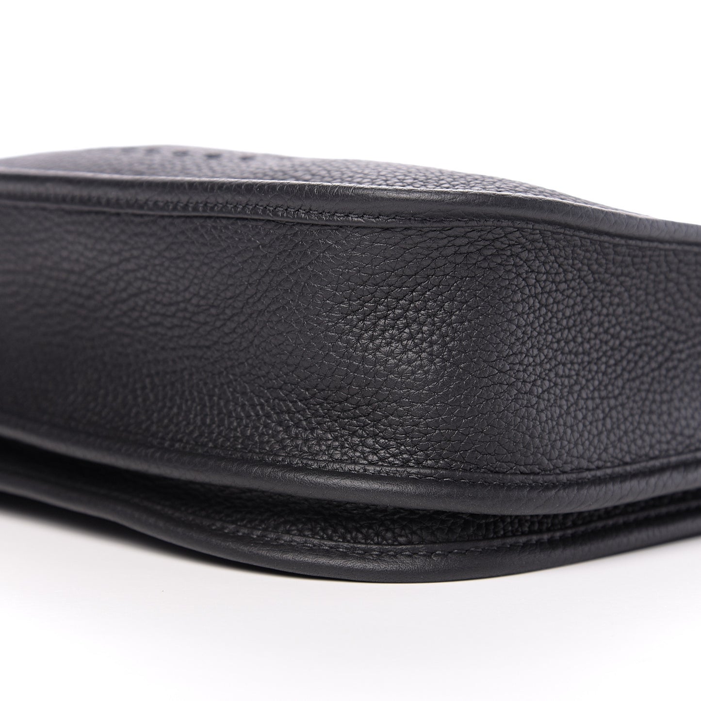 Taurillon Clemence Evelyne III PM Black