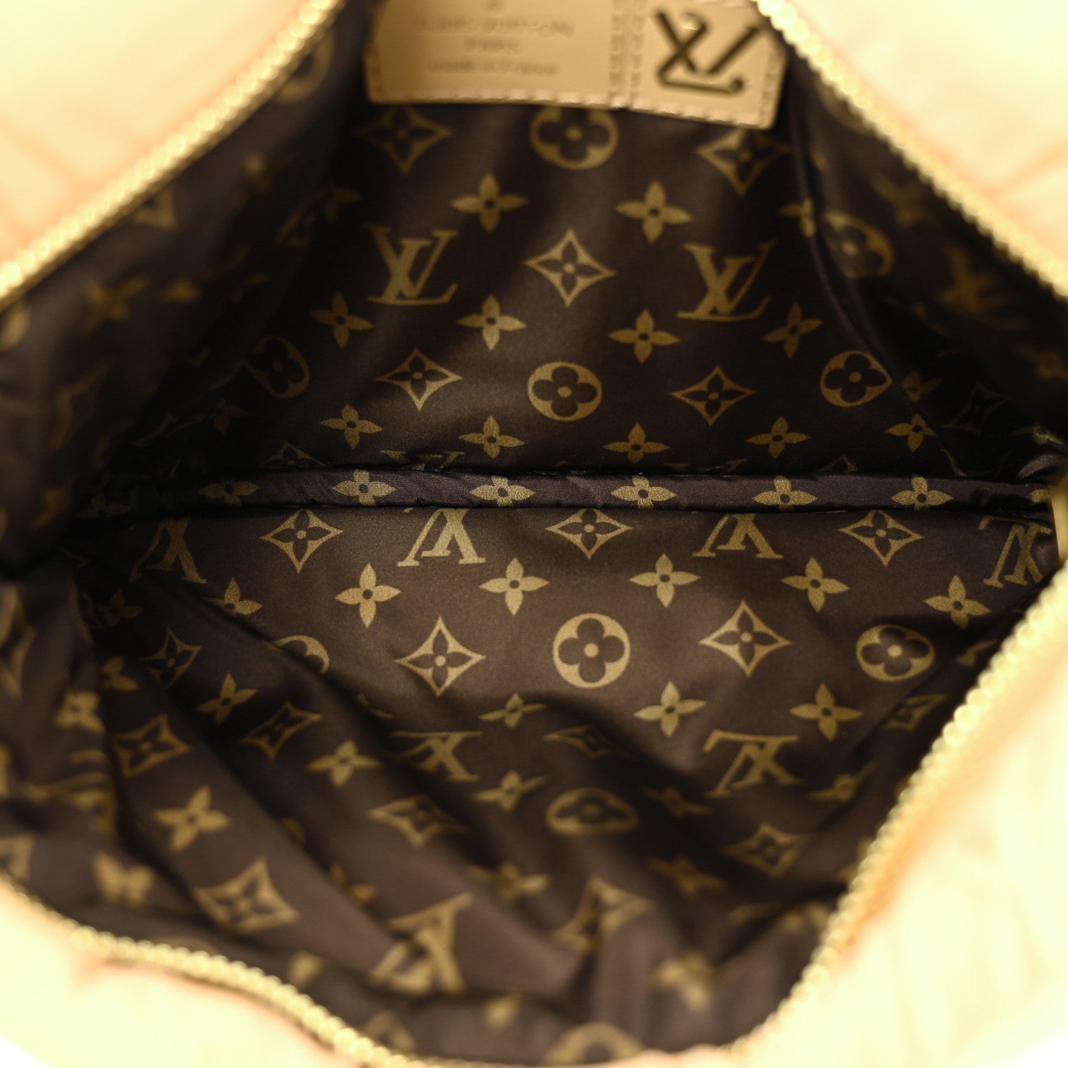 Louis Vuitton Econyl Monogram Pillow Maxi Multi Pochette Accessories Kaki Beige 6 of 10