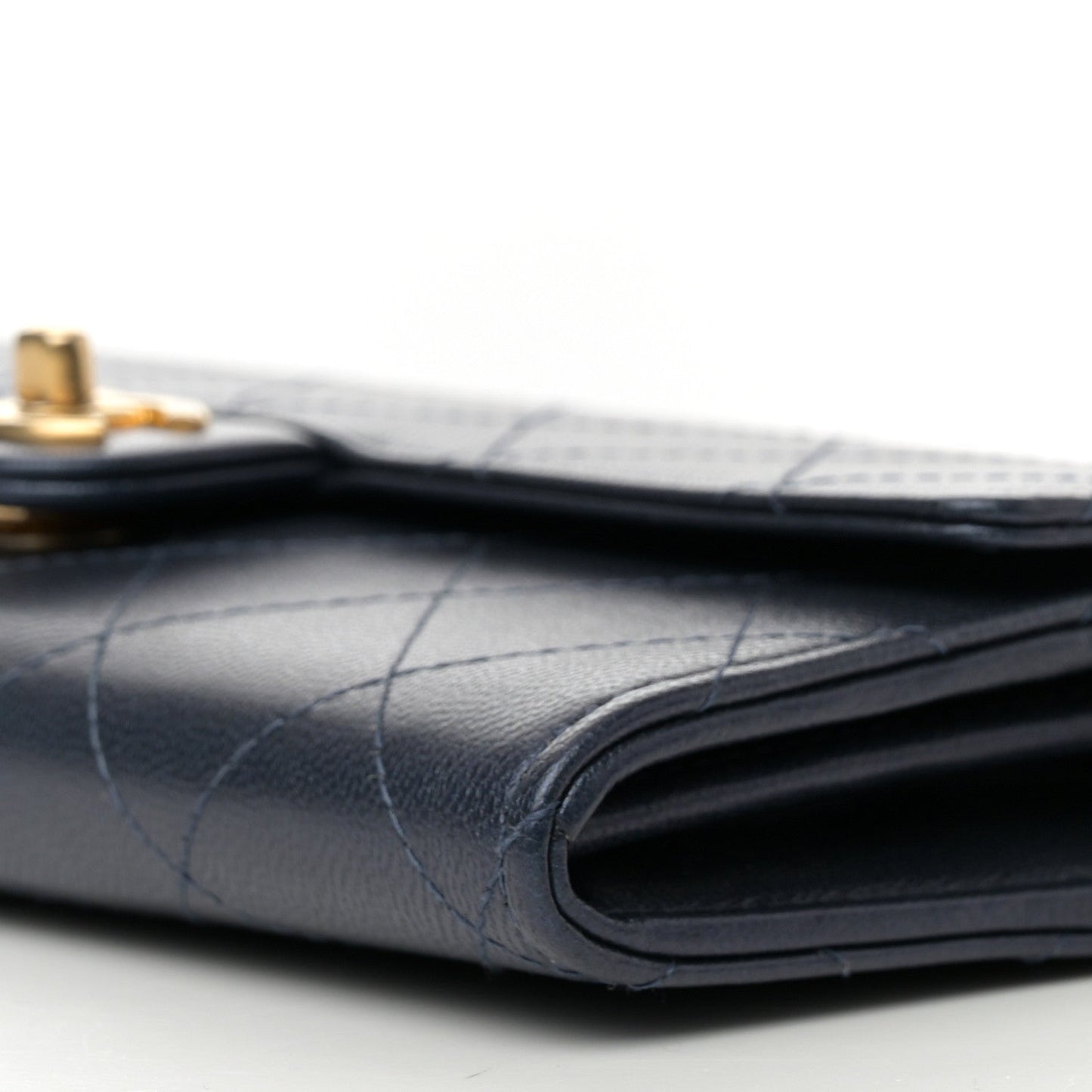 Goatskin Quilted Chic Pearls Clutch With Chain Navy