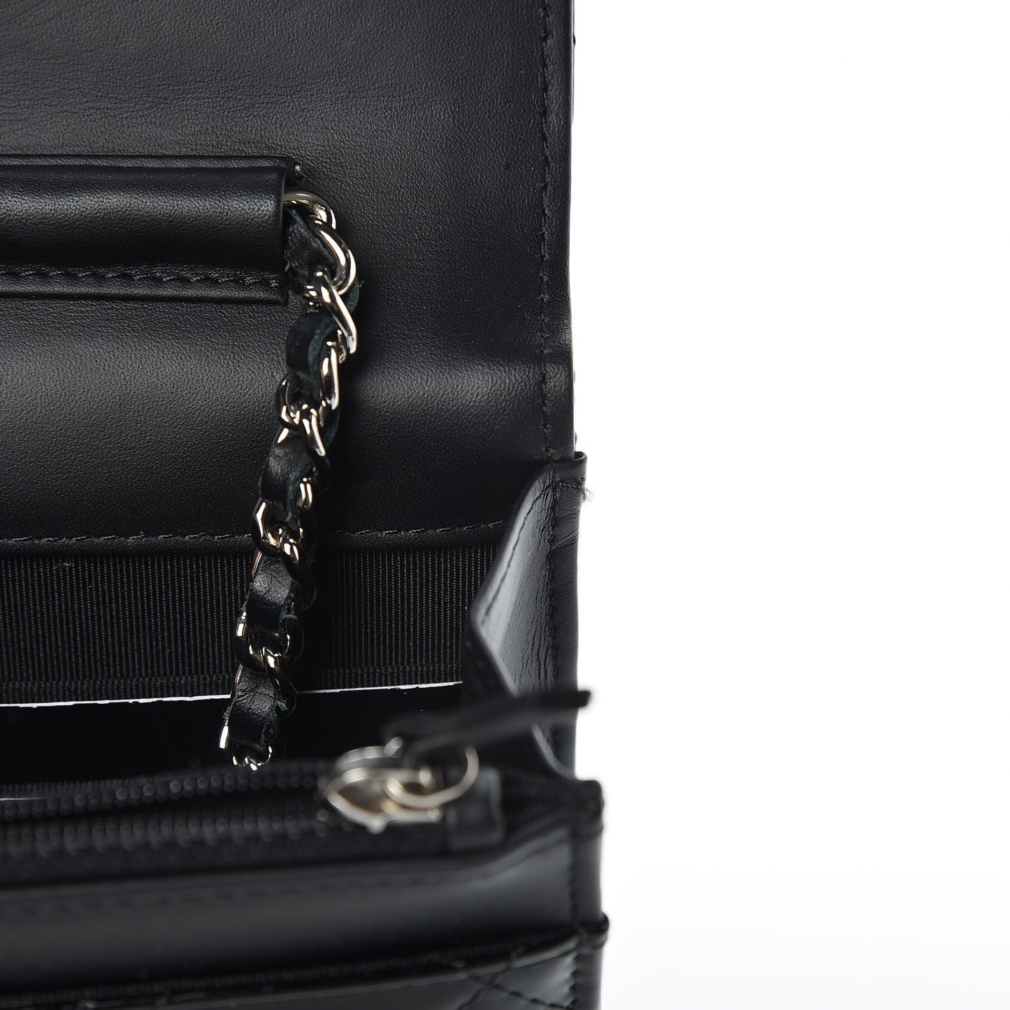 Patent Quilted Wallet On Chain WOC Black