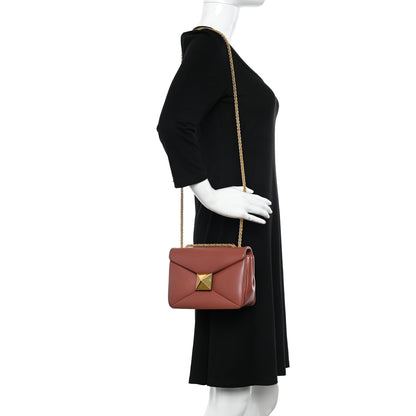 Valentino Garavani Nappa One Stud Chain Clutch Gingerbread 2 of 10