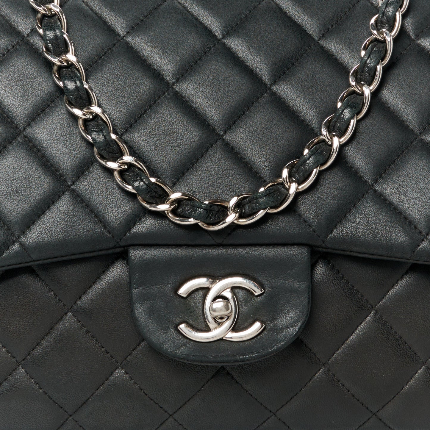 Lambskin Quilted Jumbo Single Flap Black