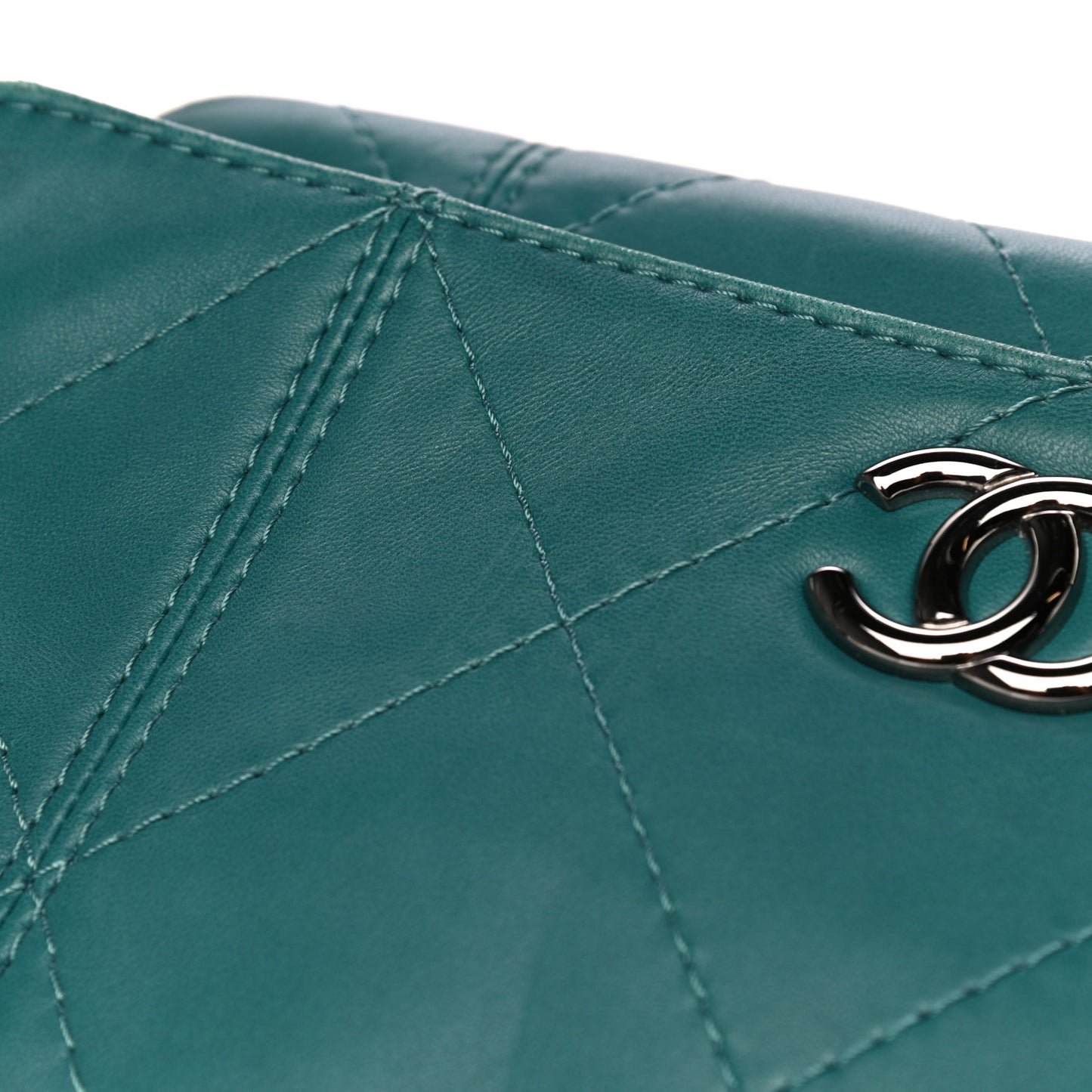 Lambskin Quilted Large Soft Touch Flap Green