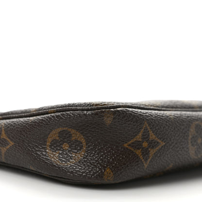 Louis Vuitton Monogram Pochette Accessories 7 of 9