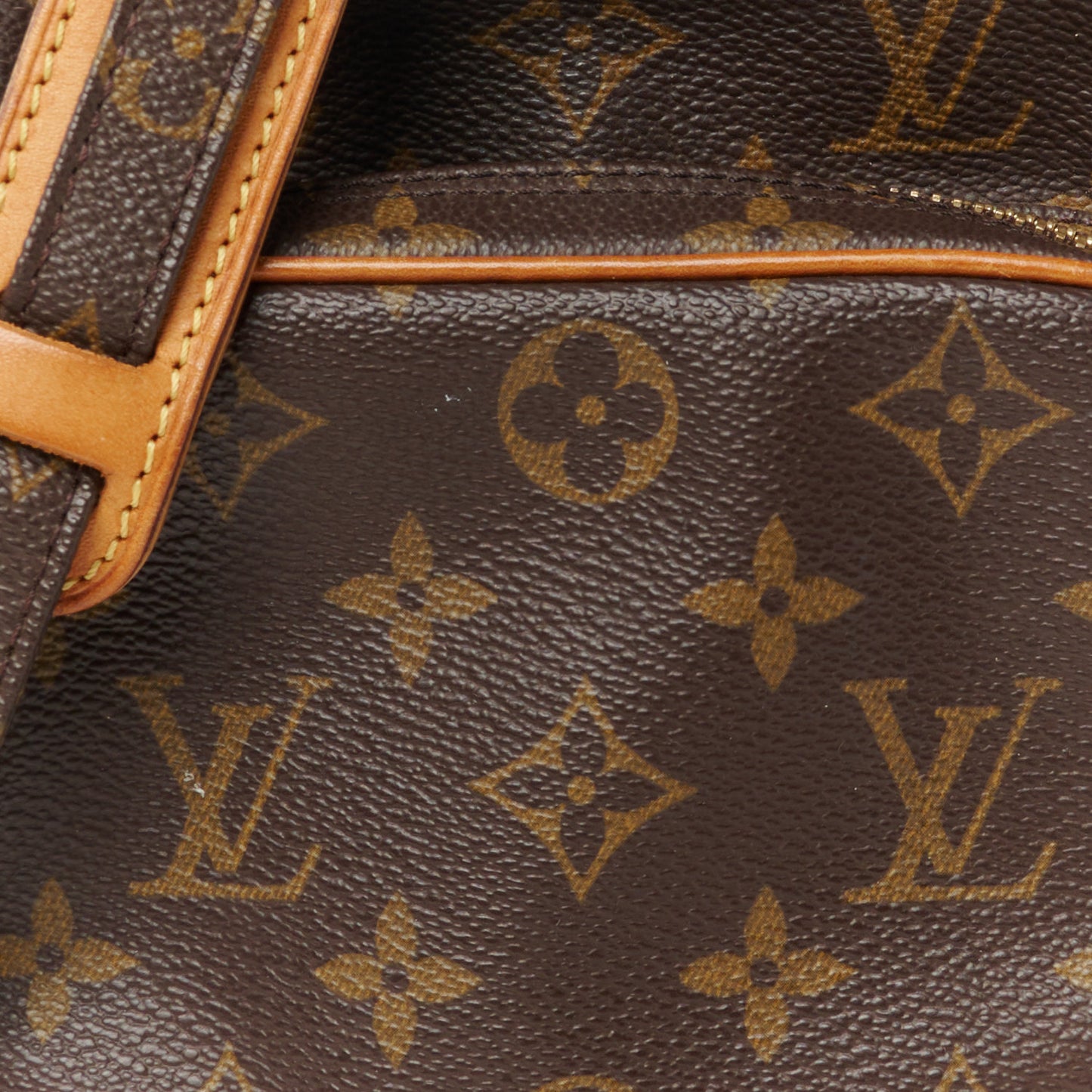 Monogram Amazone