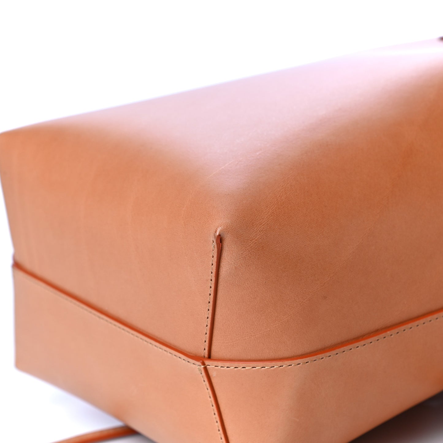 Calfskin Mini Mini Bucket Bag Camello Rosa