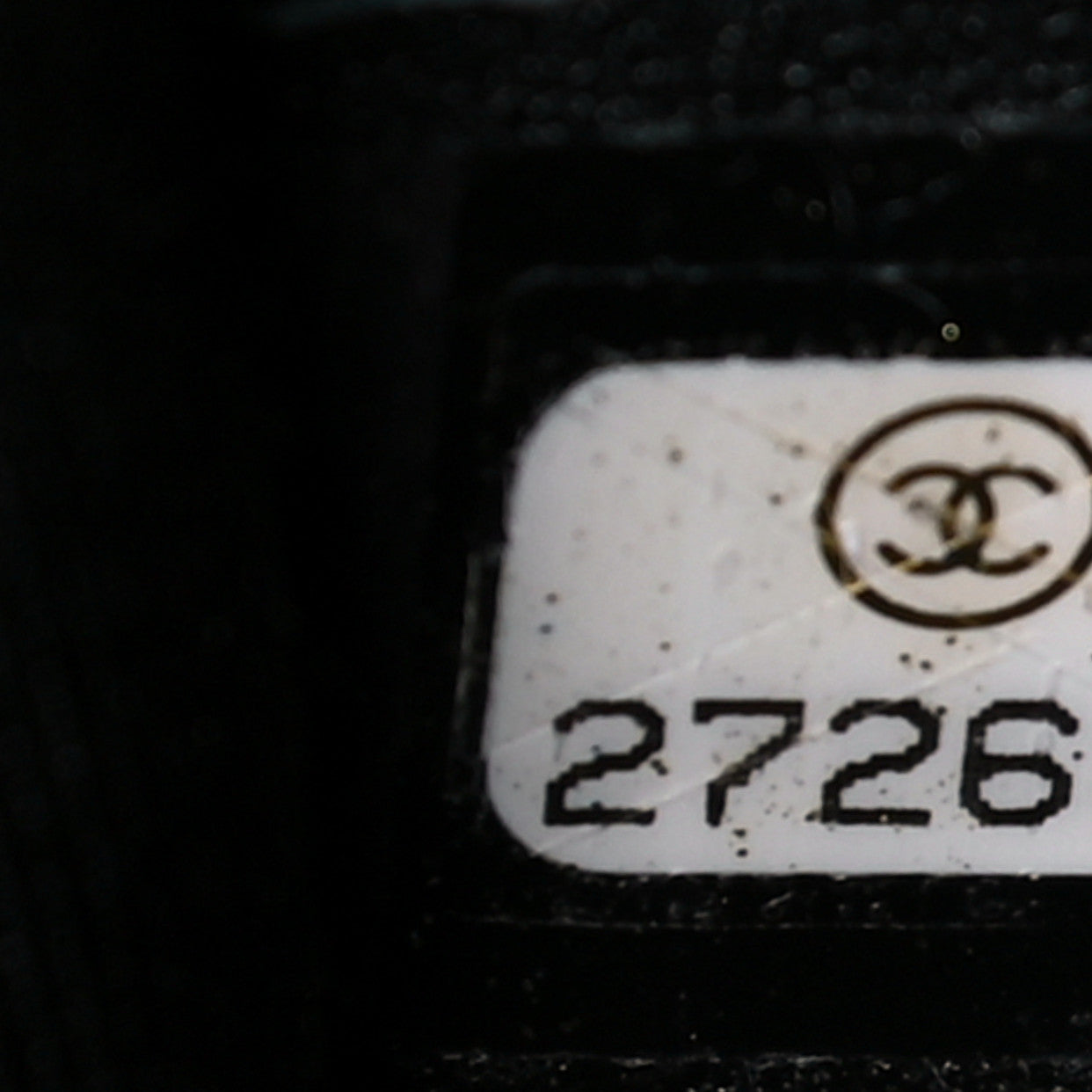 Caviar Quilted Medium Boy Flap Black