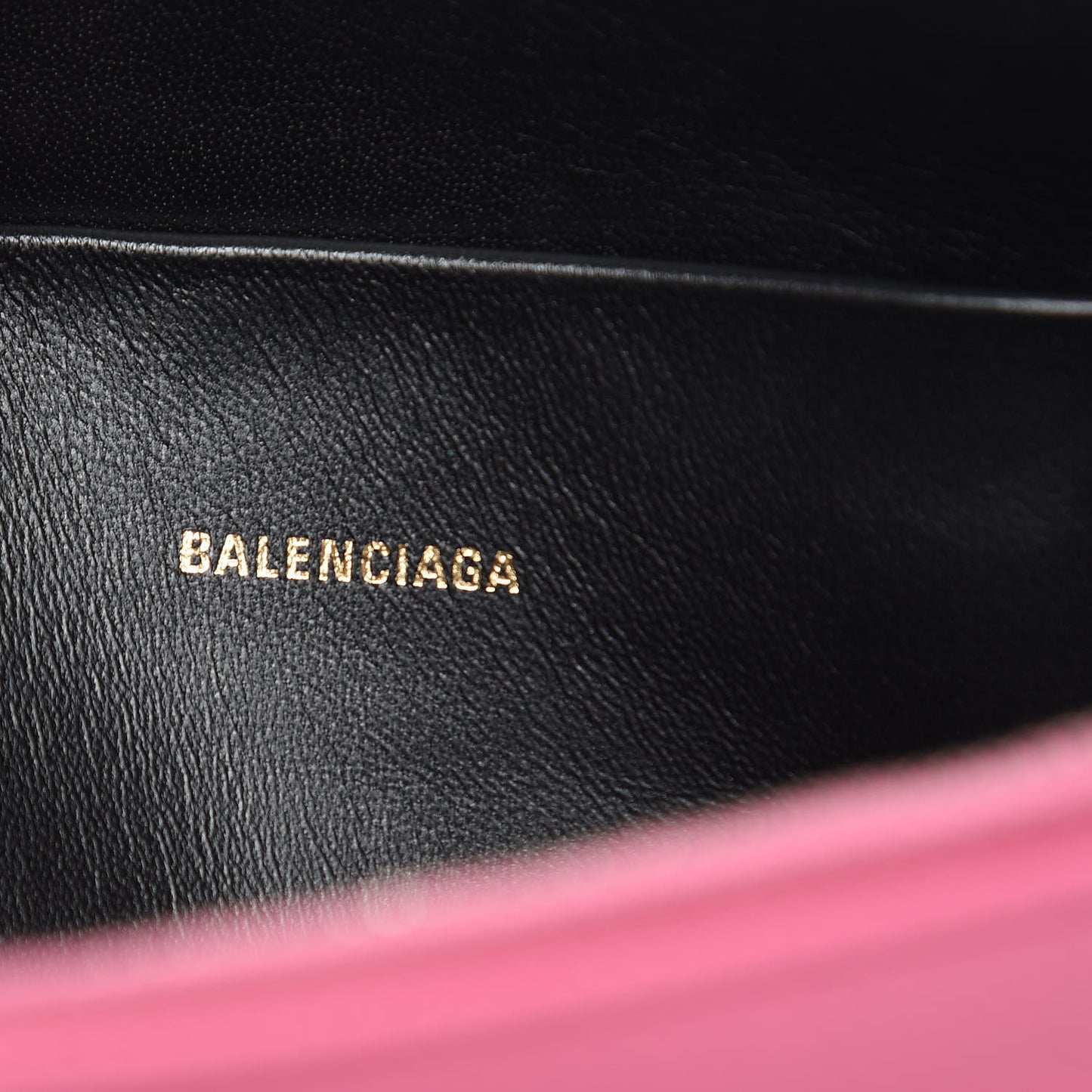 Signature Grained Calfskin Large Ville Zip Pouch Rose Bubblegum Black