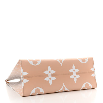 Louis Vuitton Monogram Giant By The Pool OnTheGo GM Brume 4 of 16
