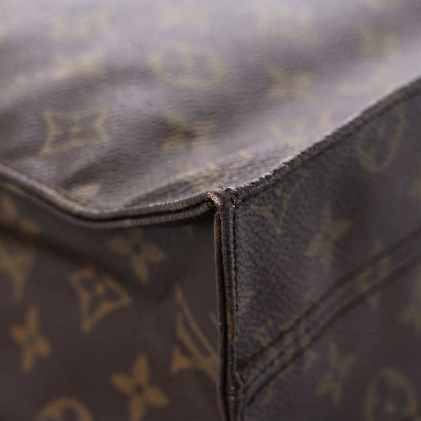 Monogram Sac Plat