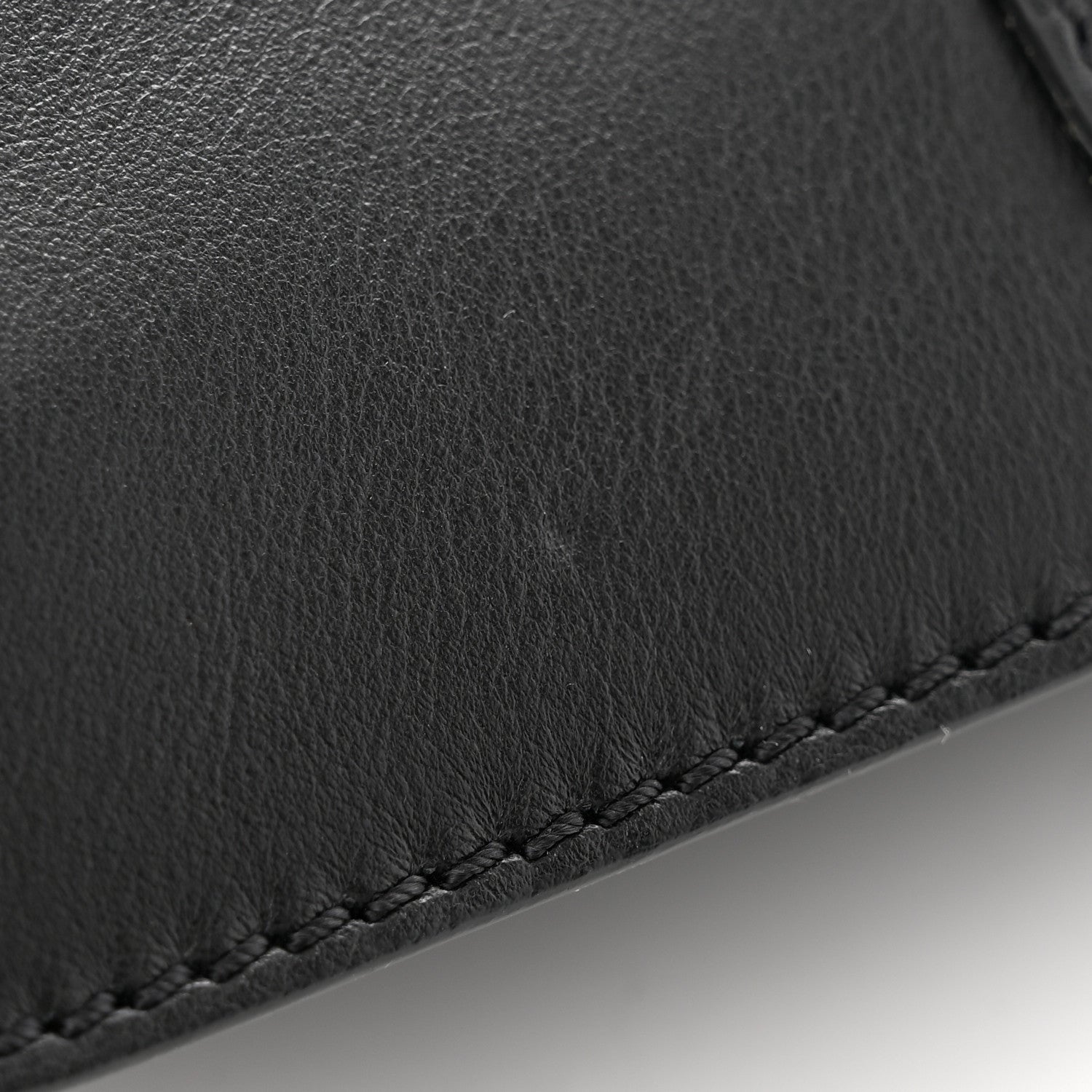 Valentino Garavani Vitello B-Rockstud Flap Black 11 of 11