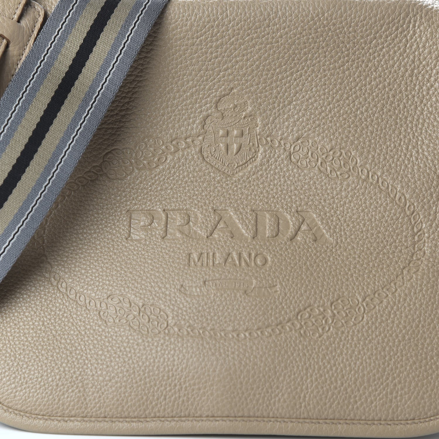 Prada Vitello Daino Logo Messenger Cammeo 9 of 9