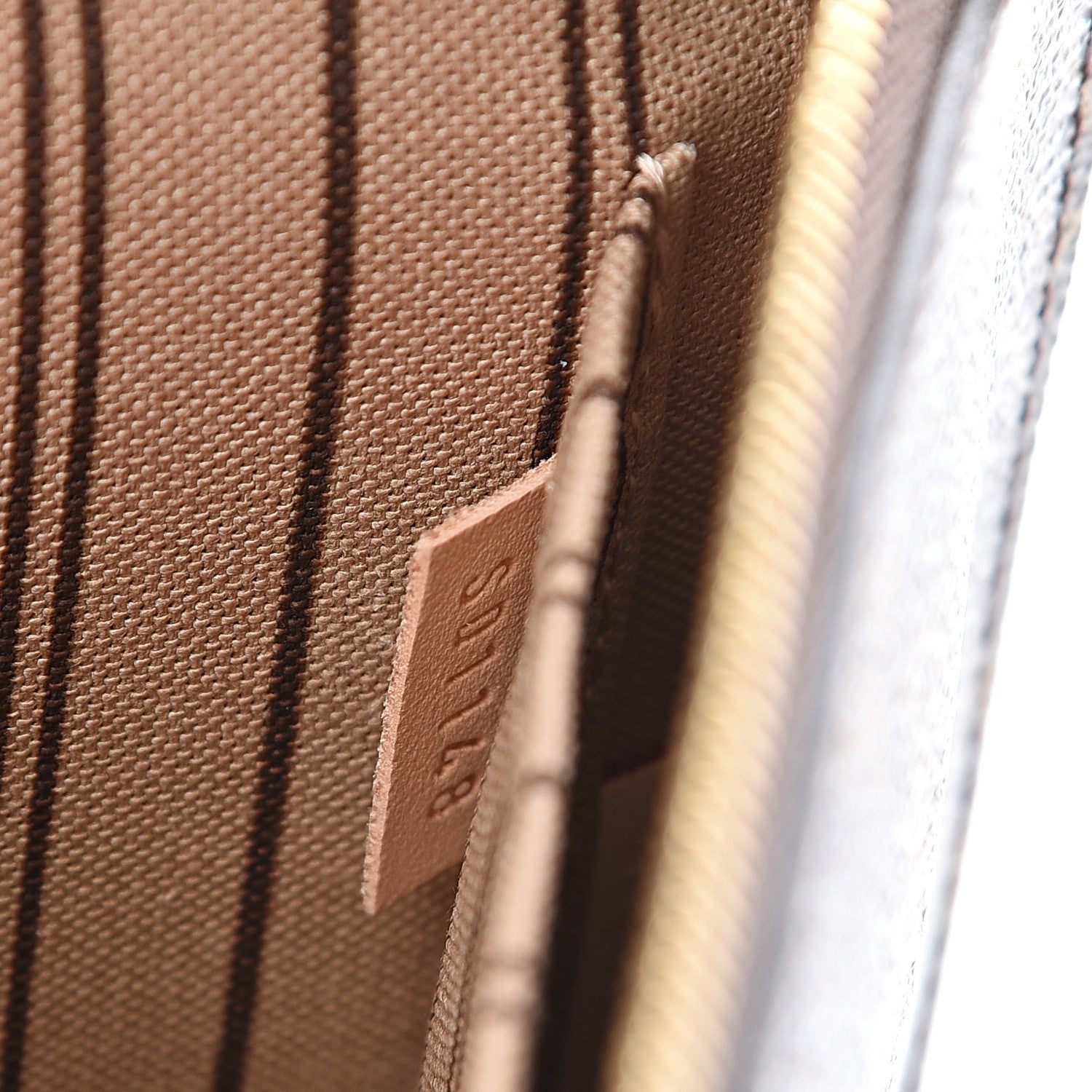 Louis Vuitton Monogram Neverfull MM GM Pochette 7 of 10