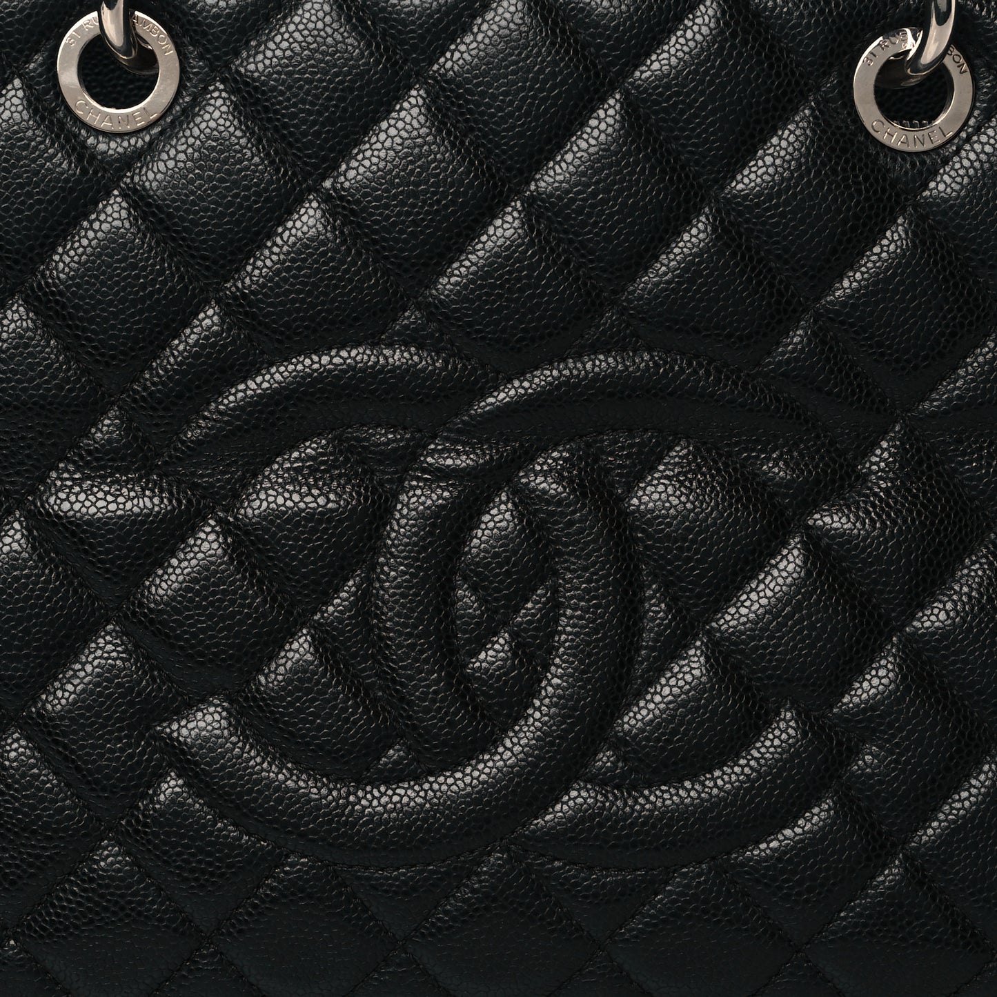 Caviar Quilted XL Grand Shopping Tote GST Black
