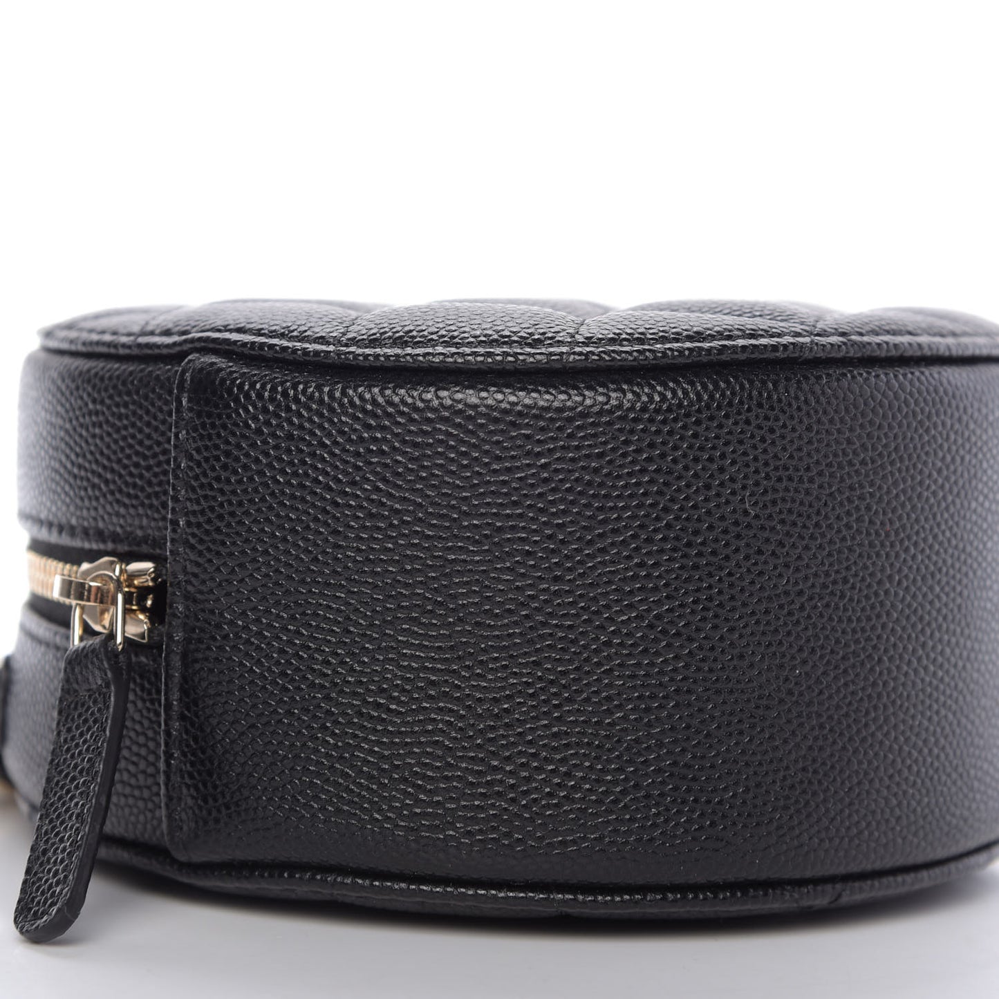 Caviar Quilted Round Clutch With Chain Black