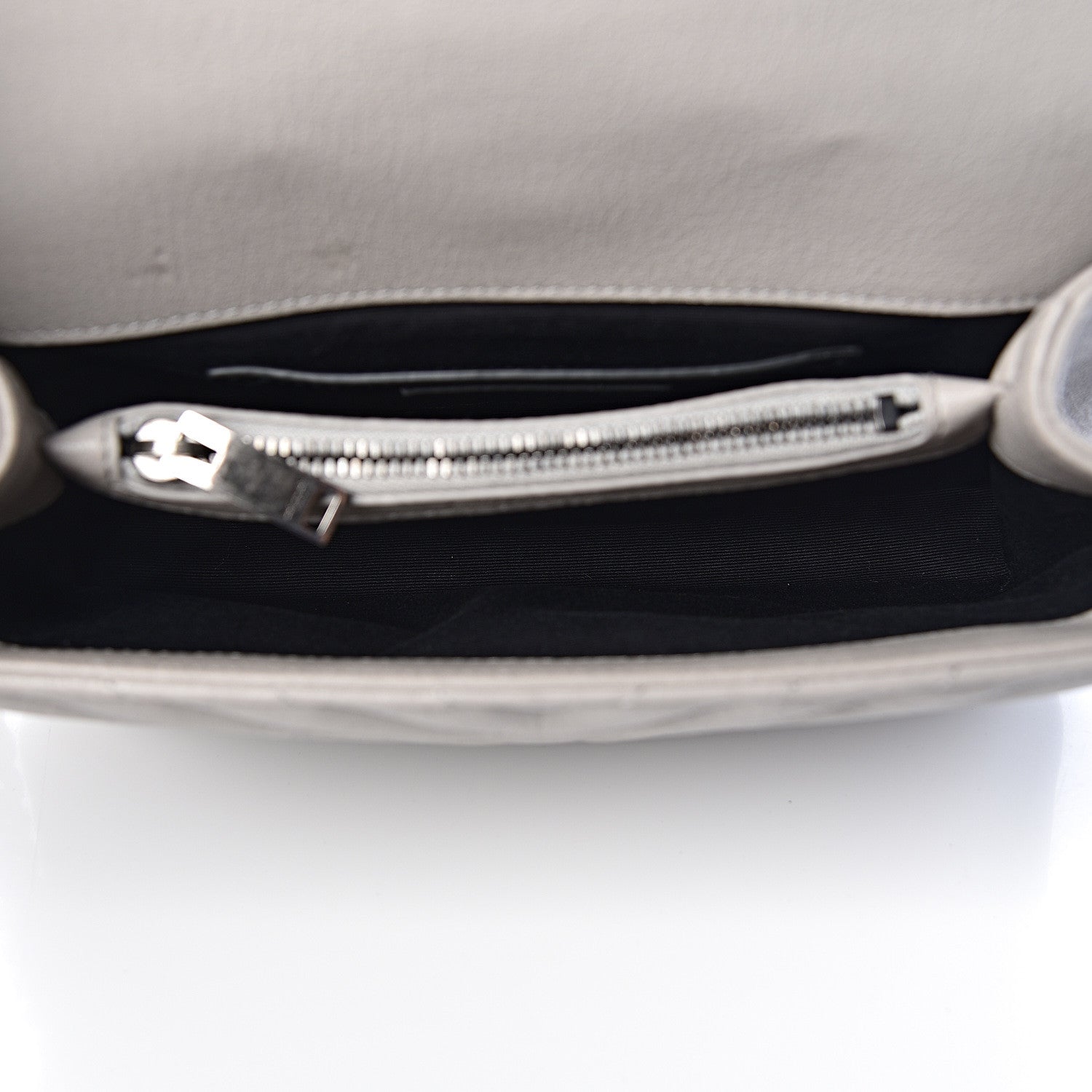 Saint Laurent Sheepskin Matelasse Chevron Monogram Medium College Bag Granite 5 of 13
