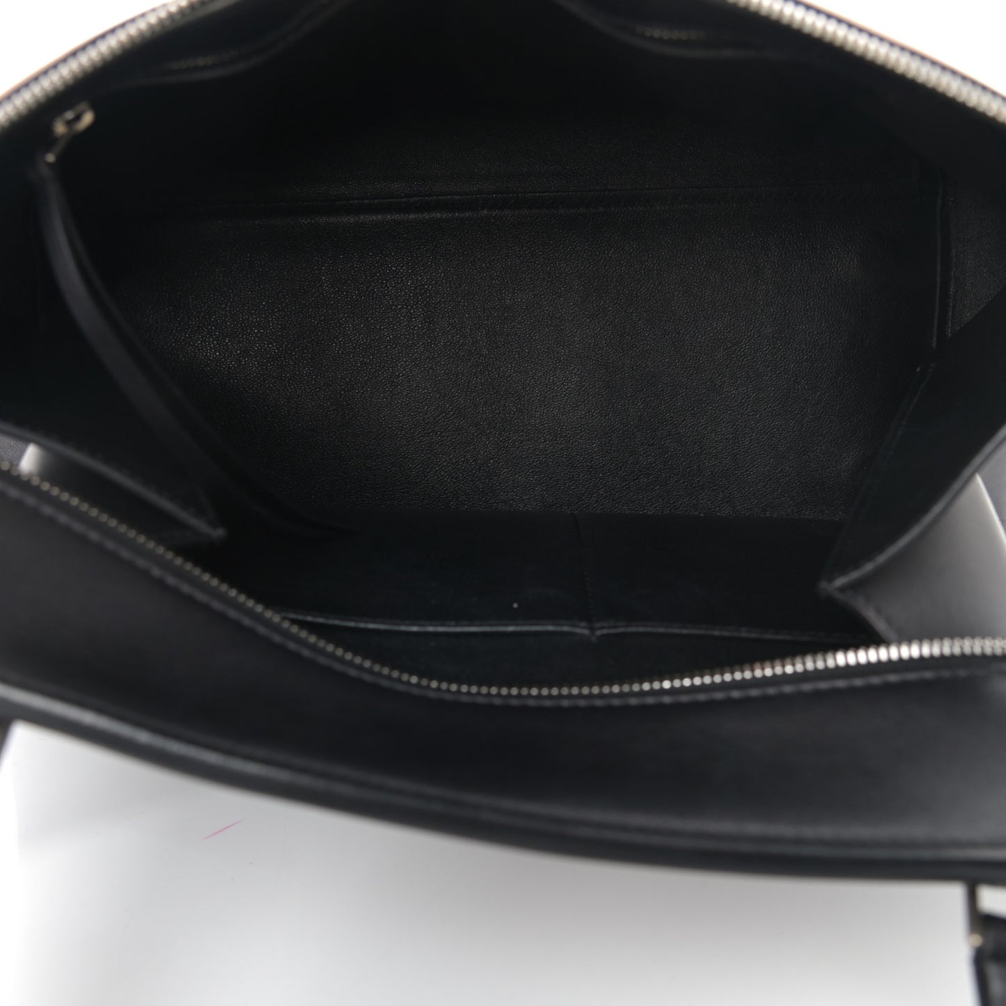 Smooth Calfskin Medium Bi-Color Edge Shoulder Bag Black Cream