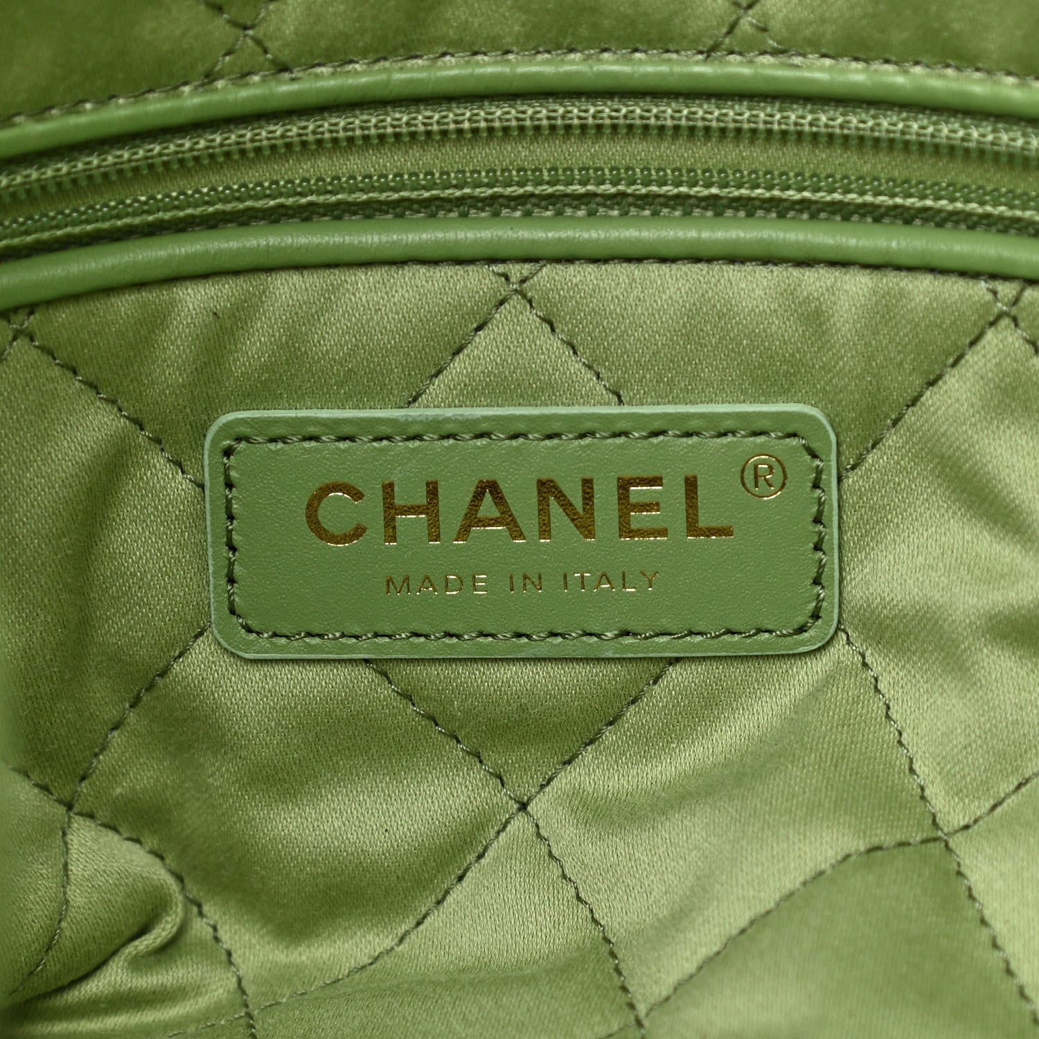 Chanel Shiny Caviar Quilted Chanel 22 Green 7 of 10