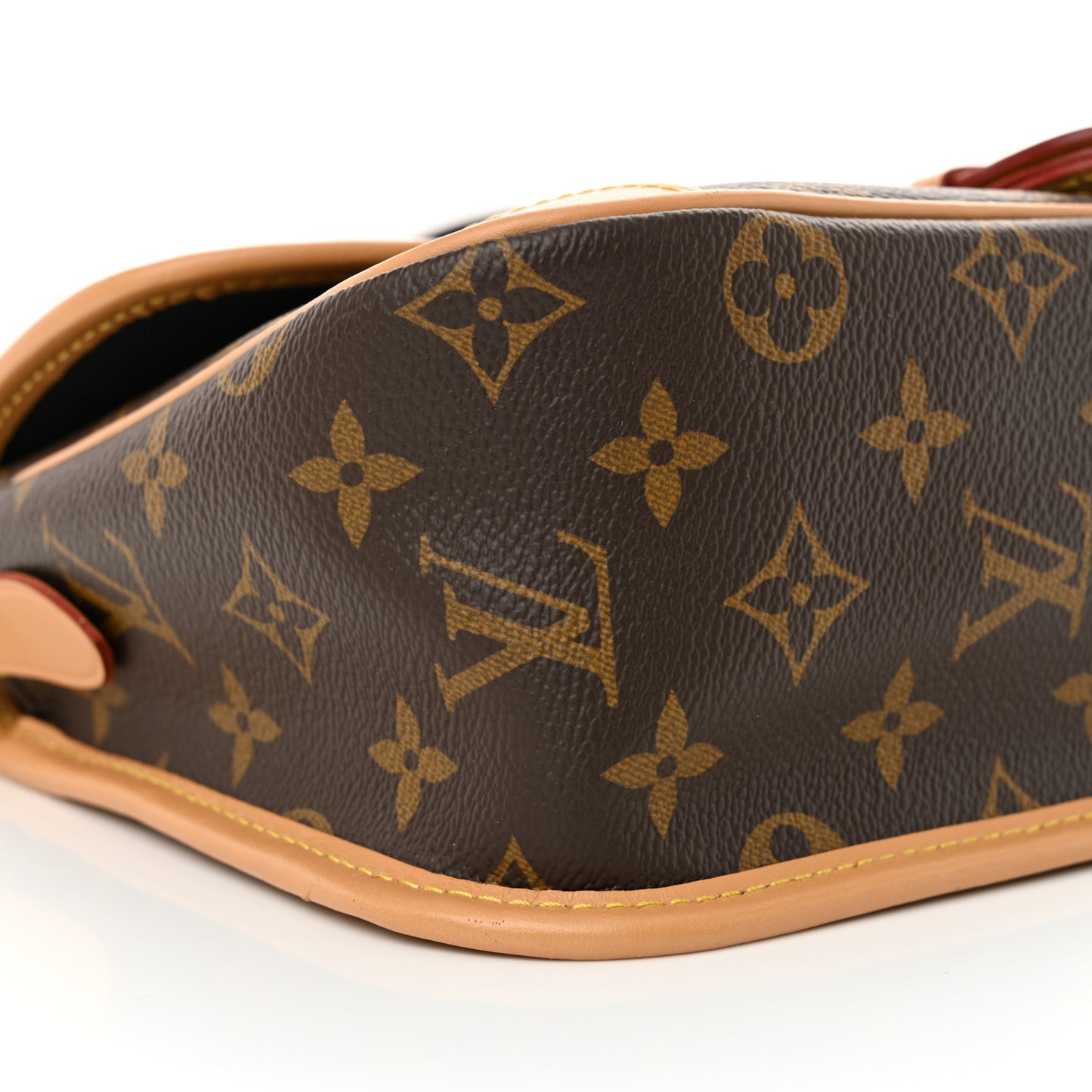 Monogram Diane Black