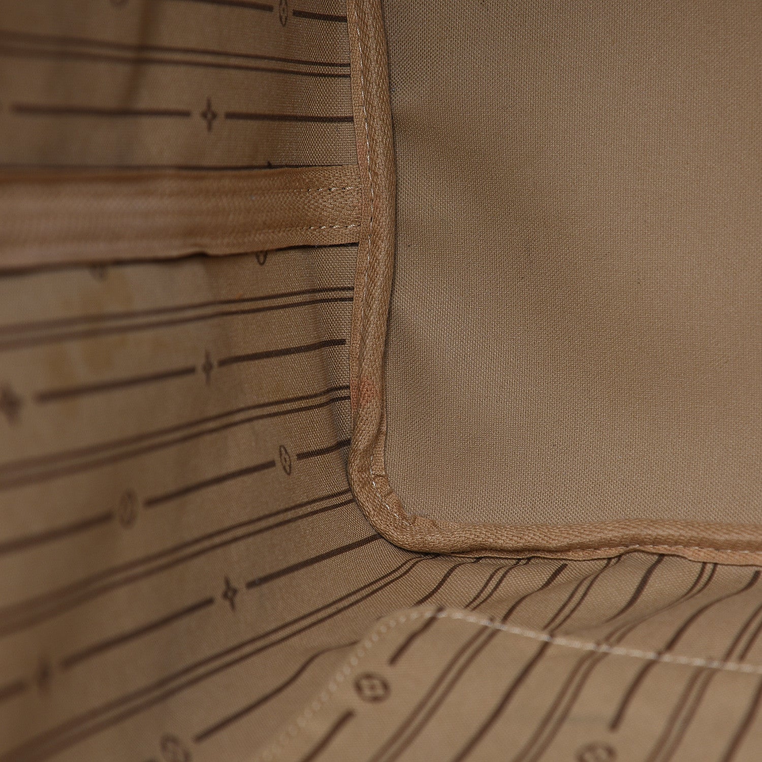 Louis Vuitton Monogram Neverfull GM 14 of 16
