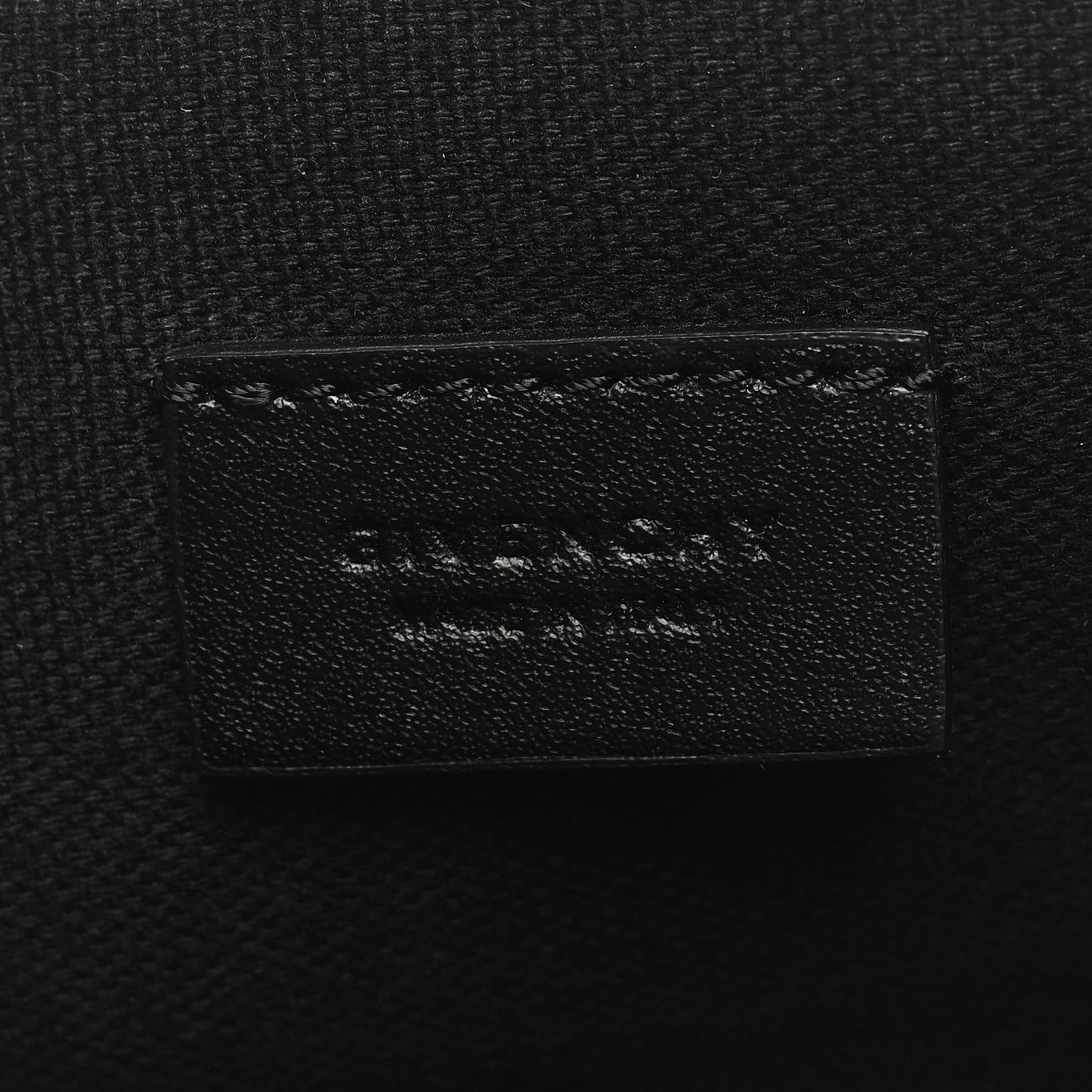 Smooth Calfskin Star Small Zip Pouch Black Red