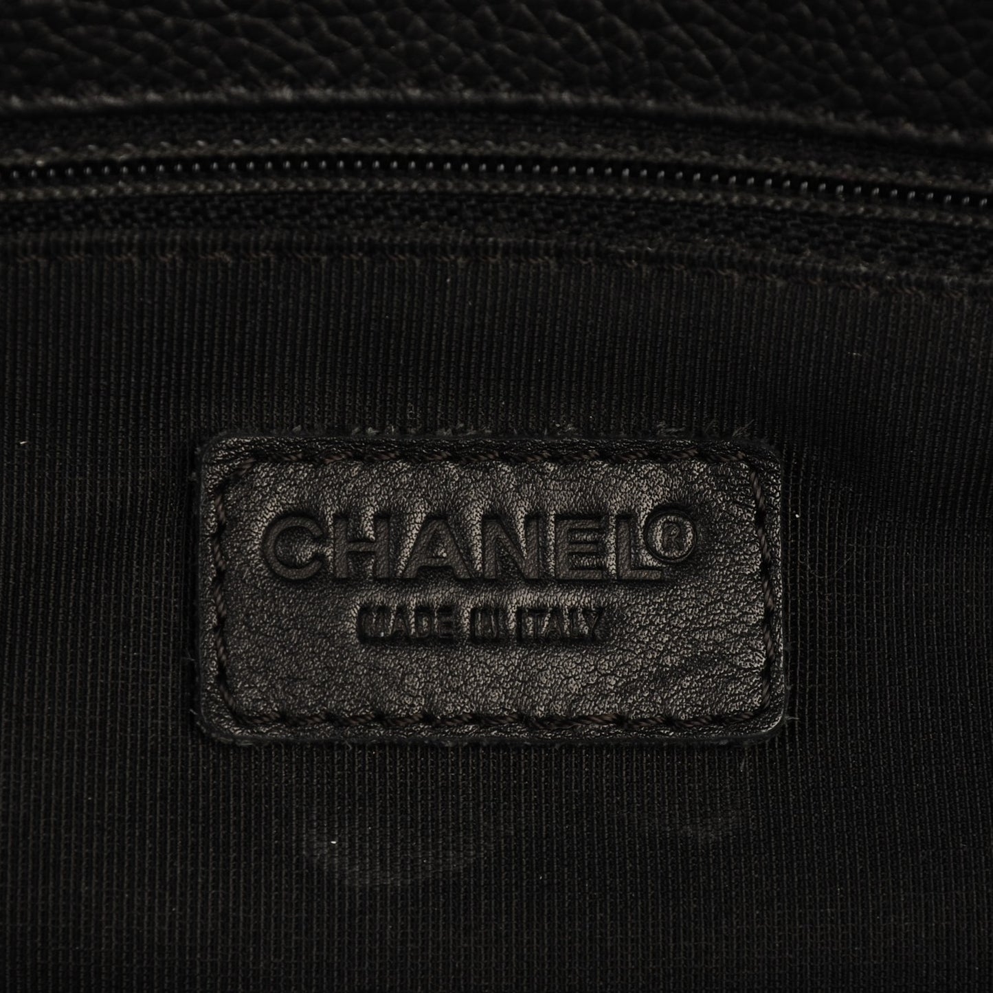 Calfskin Tall Cerf Tote Black