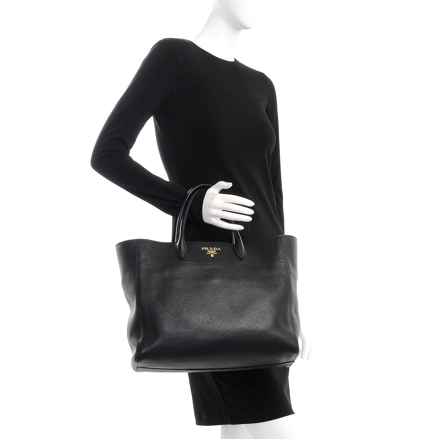 Vitello Daino Tote Nero Black