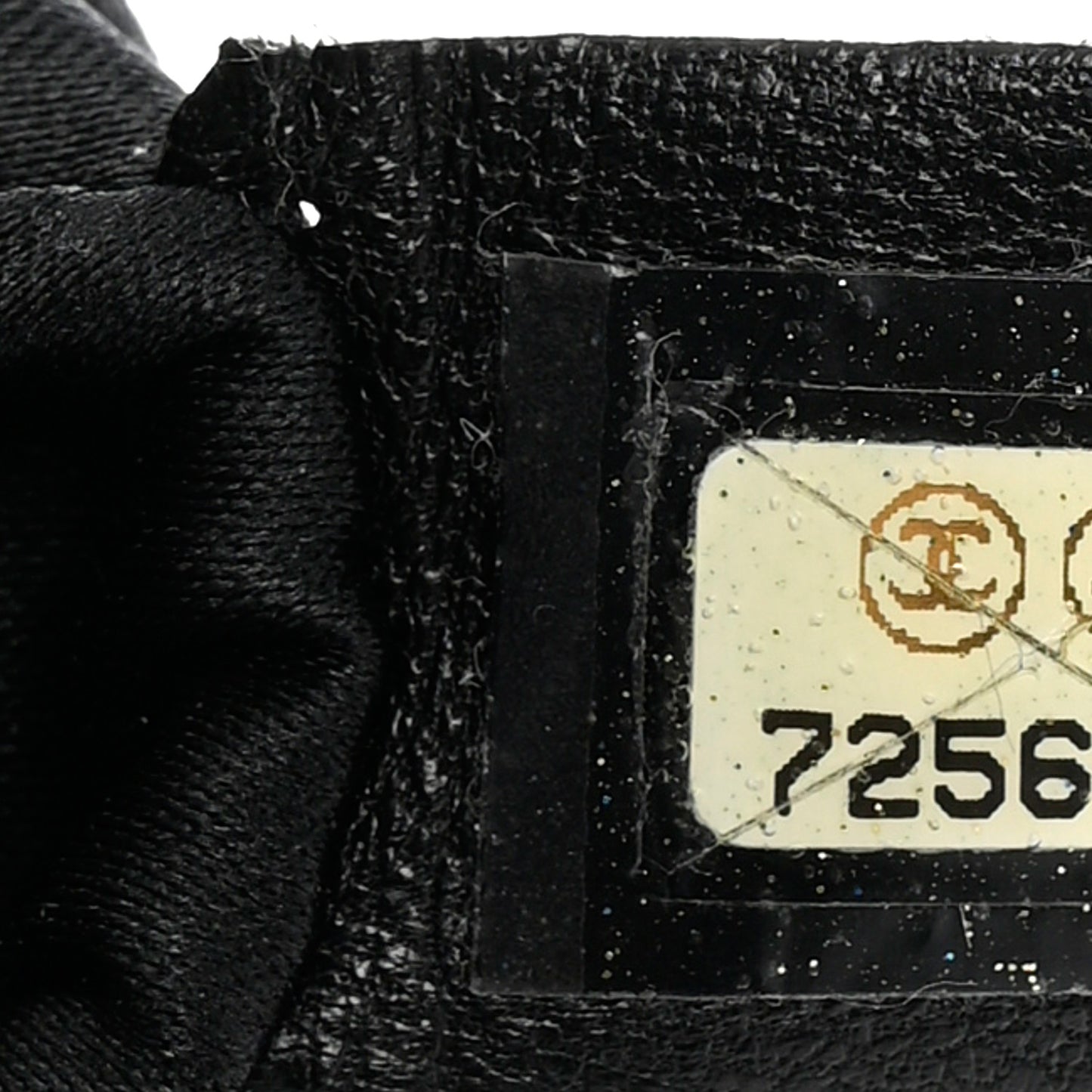 Nylon Medium Travel Flap Black