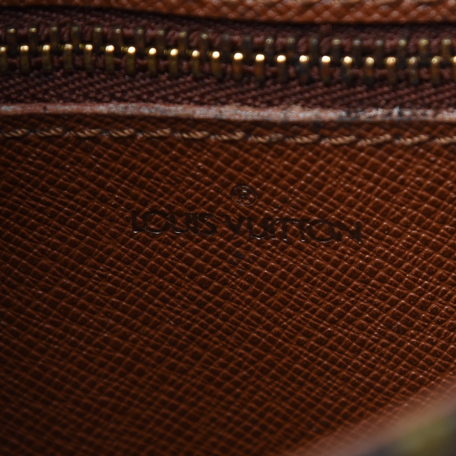 Louis Vuitton Monogram Saint Cloud MM 6 of 14